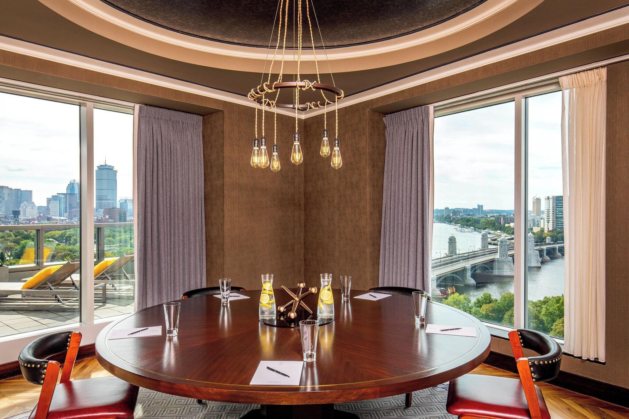 Suite Presidential with Views
