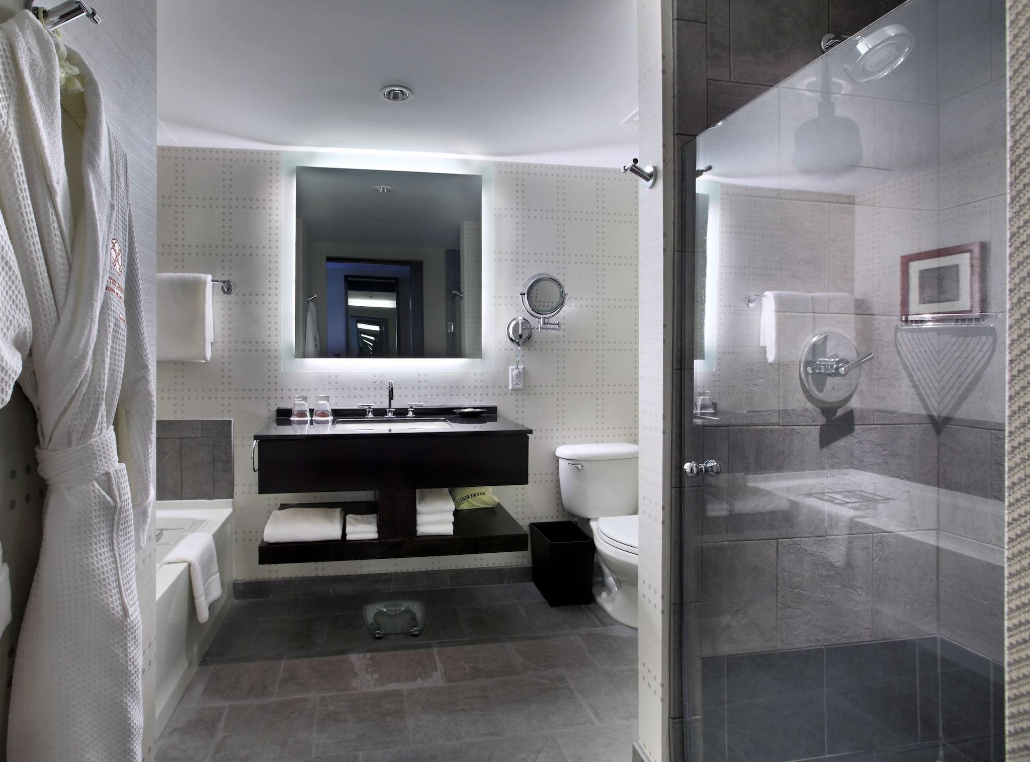 Double Deluxe with Views