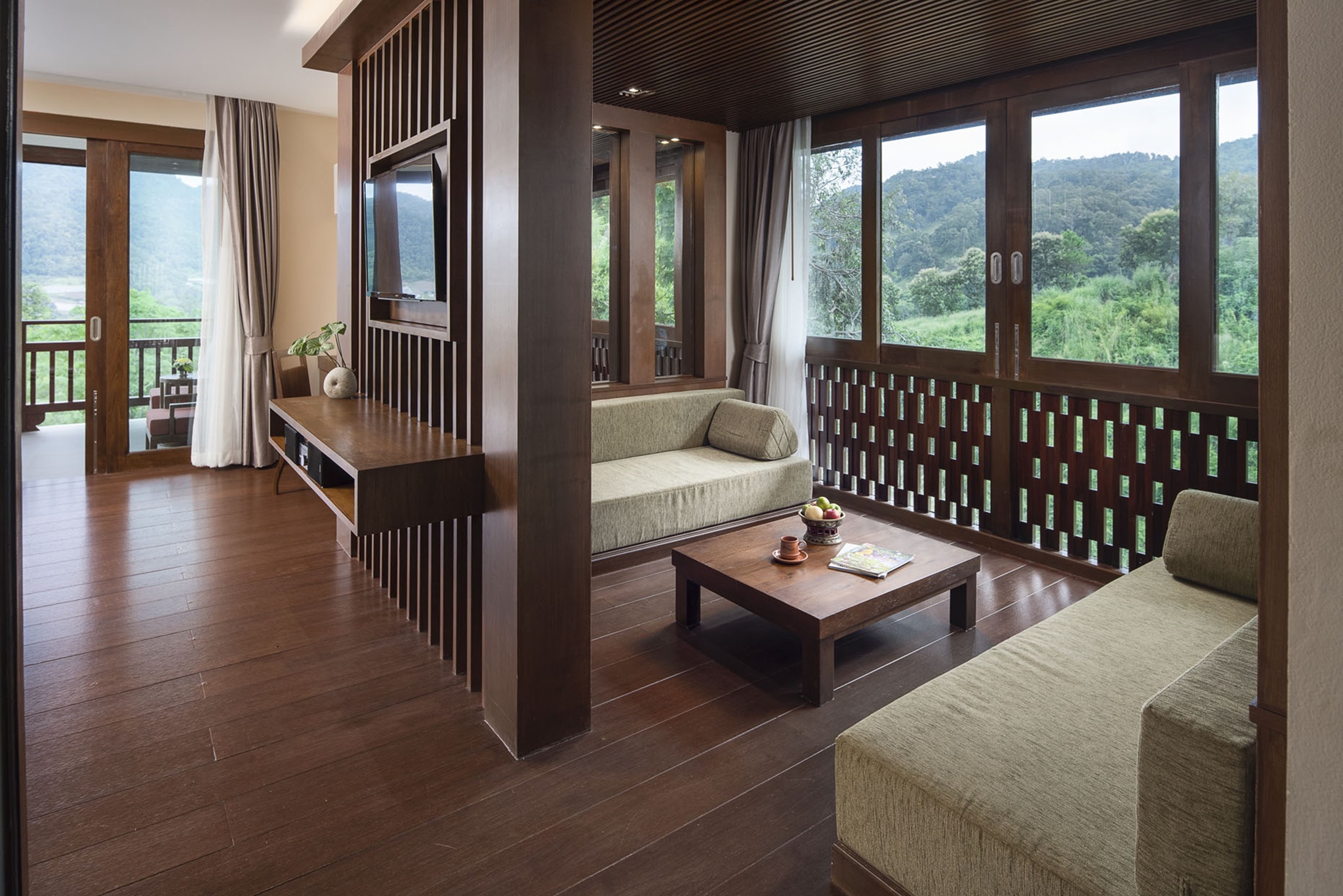 Junior Suite Mountain View