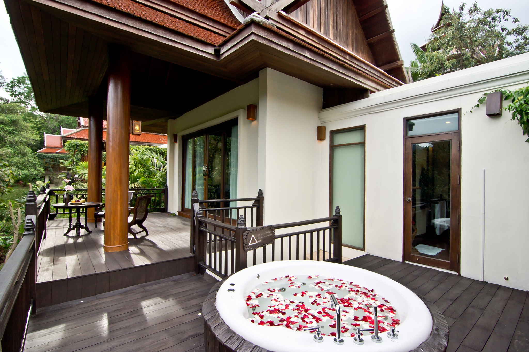 Villa with Jacuzzi