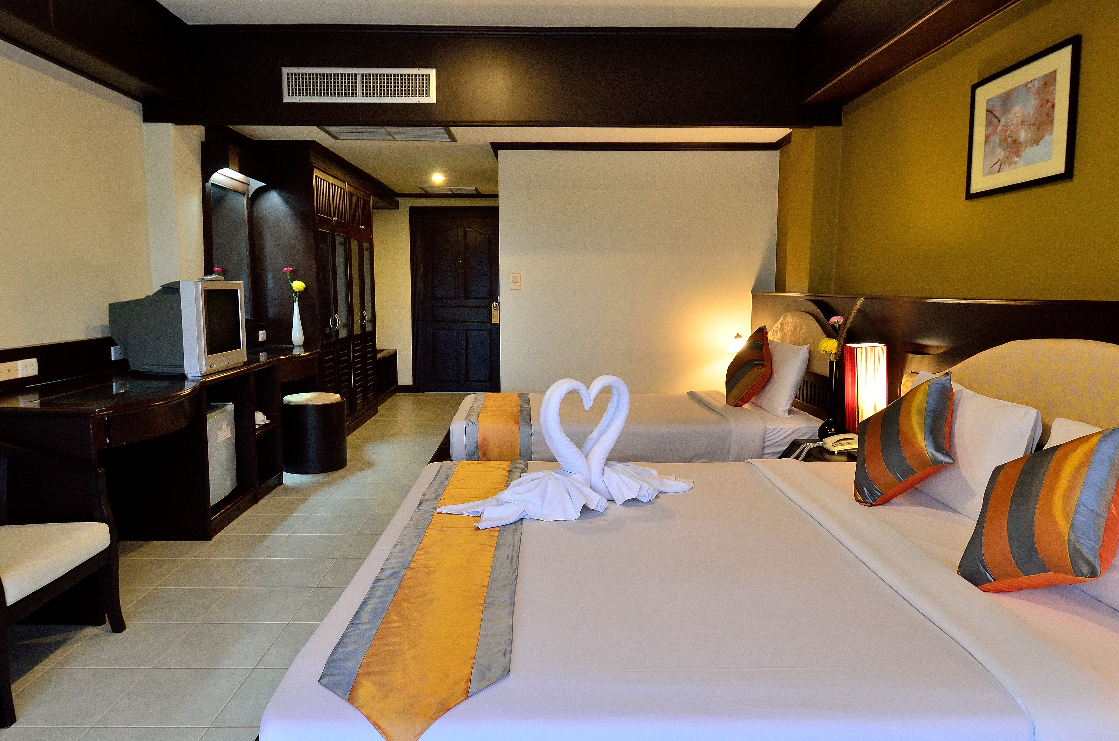 Double or Twin Deluxe