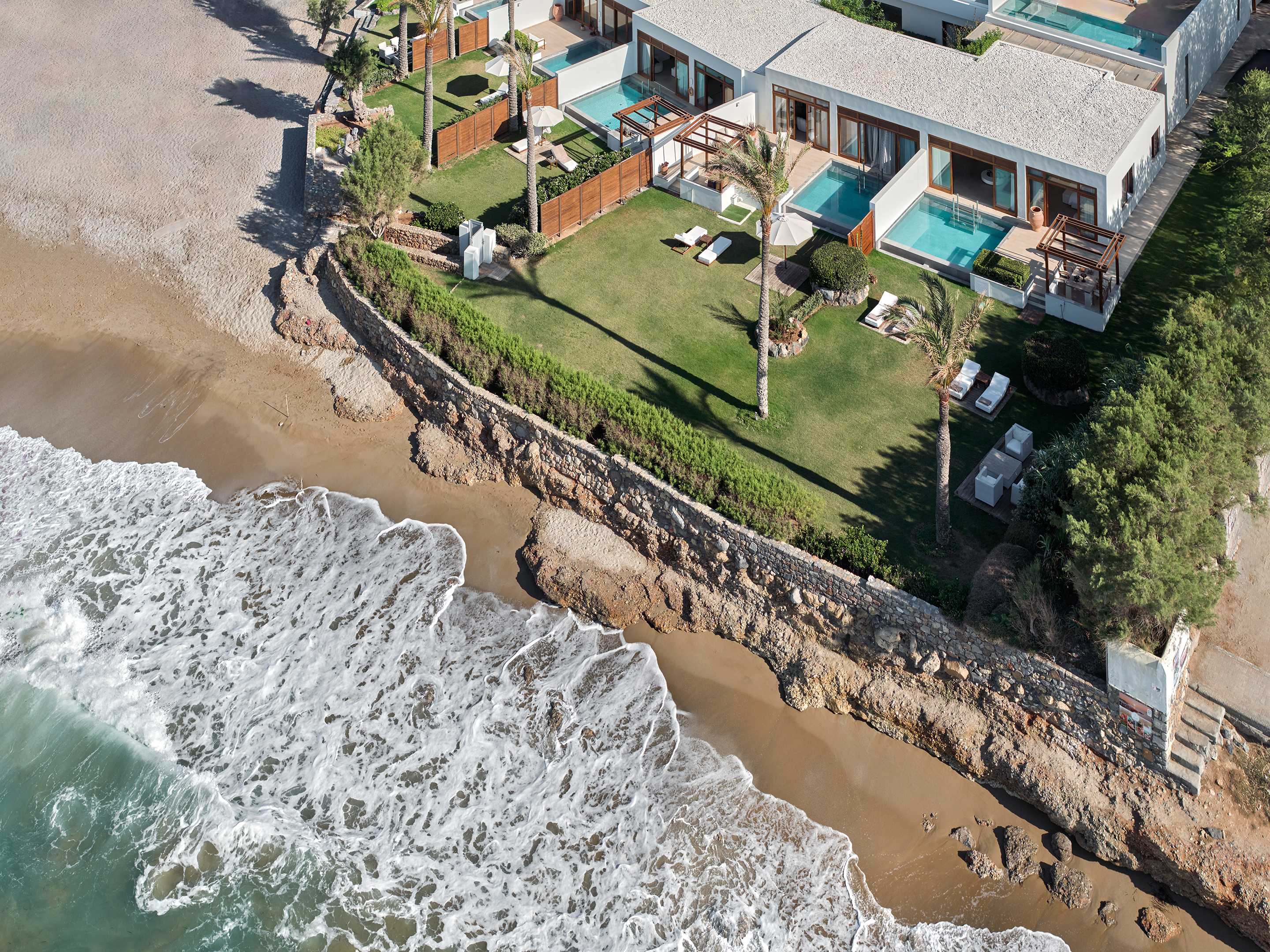 Villa Three Bedrooms Three Bathrooms