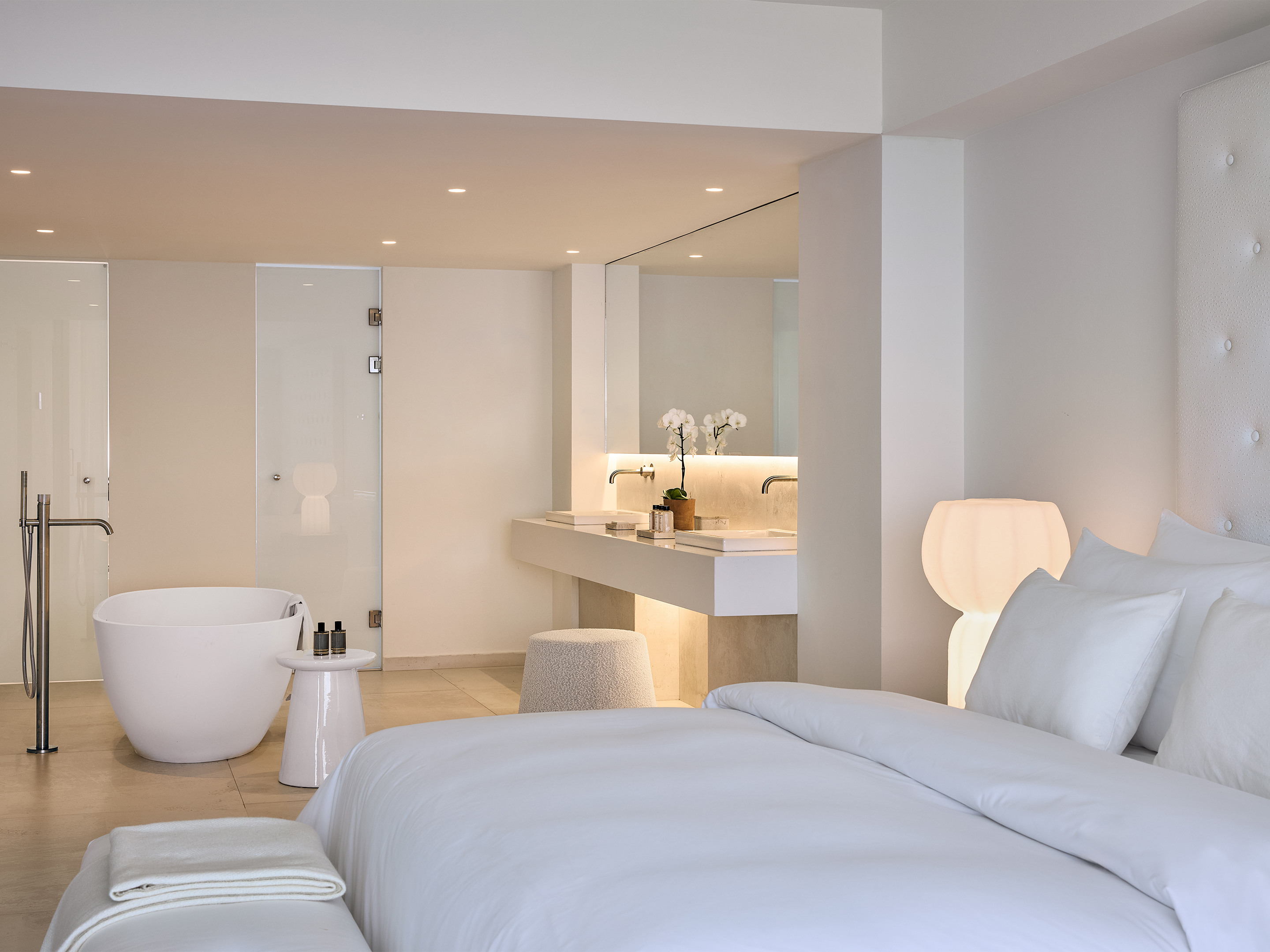Suite Two Bedrooms