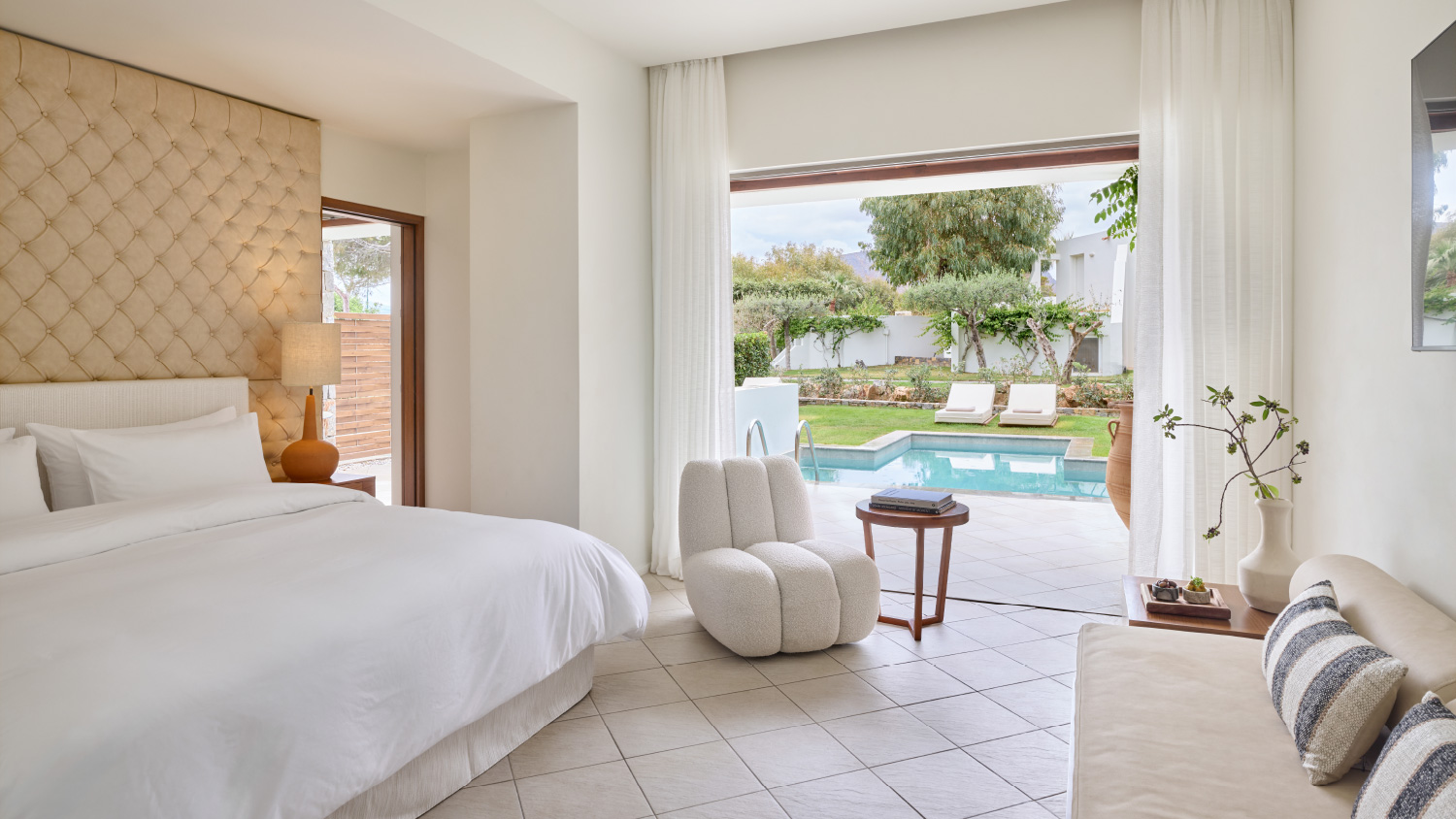 Family Room Two Bedrooms with Private Pool