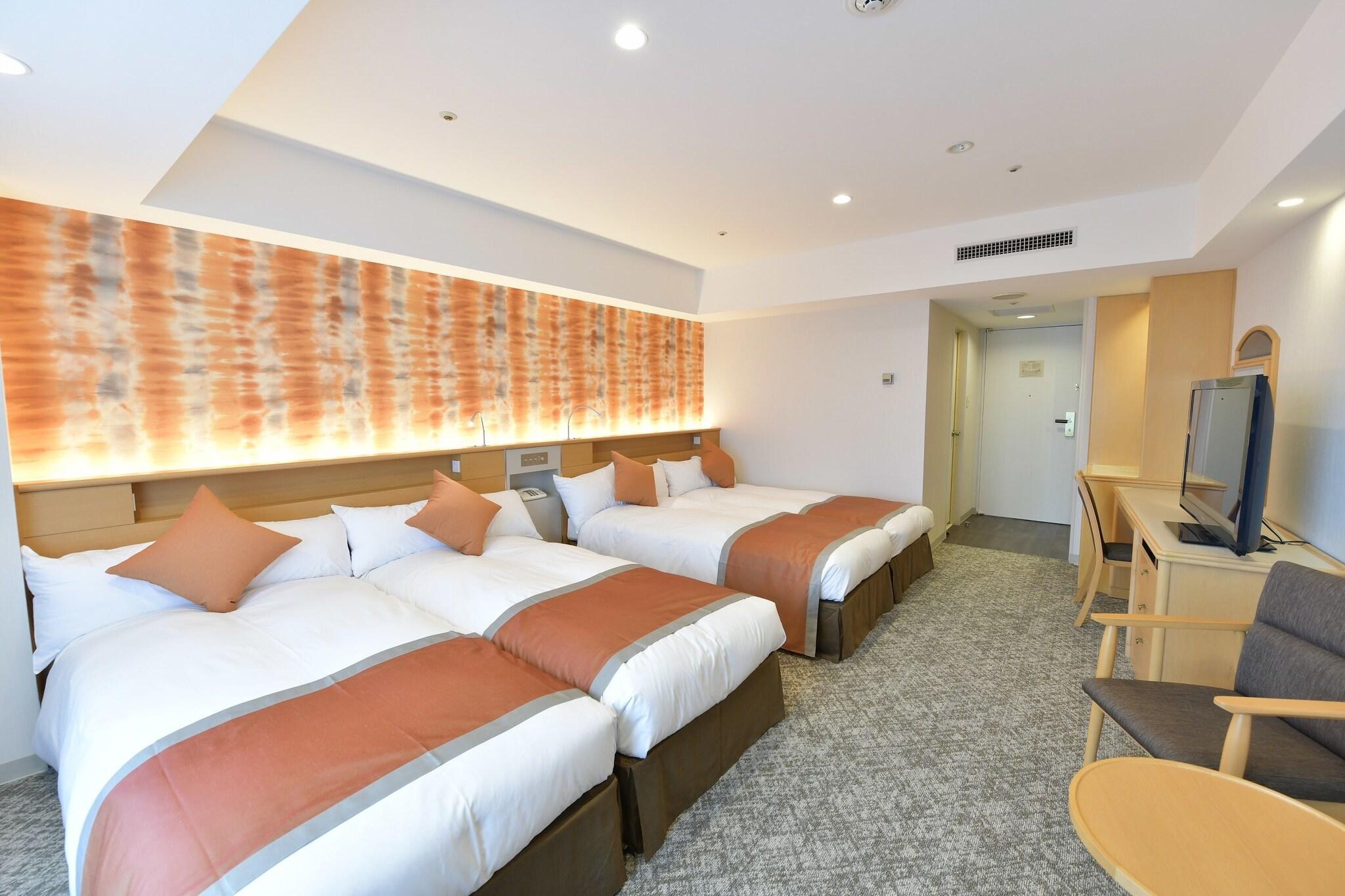 Quadruple Non Smoking