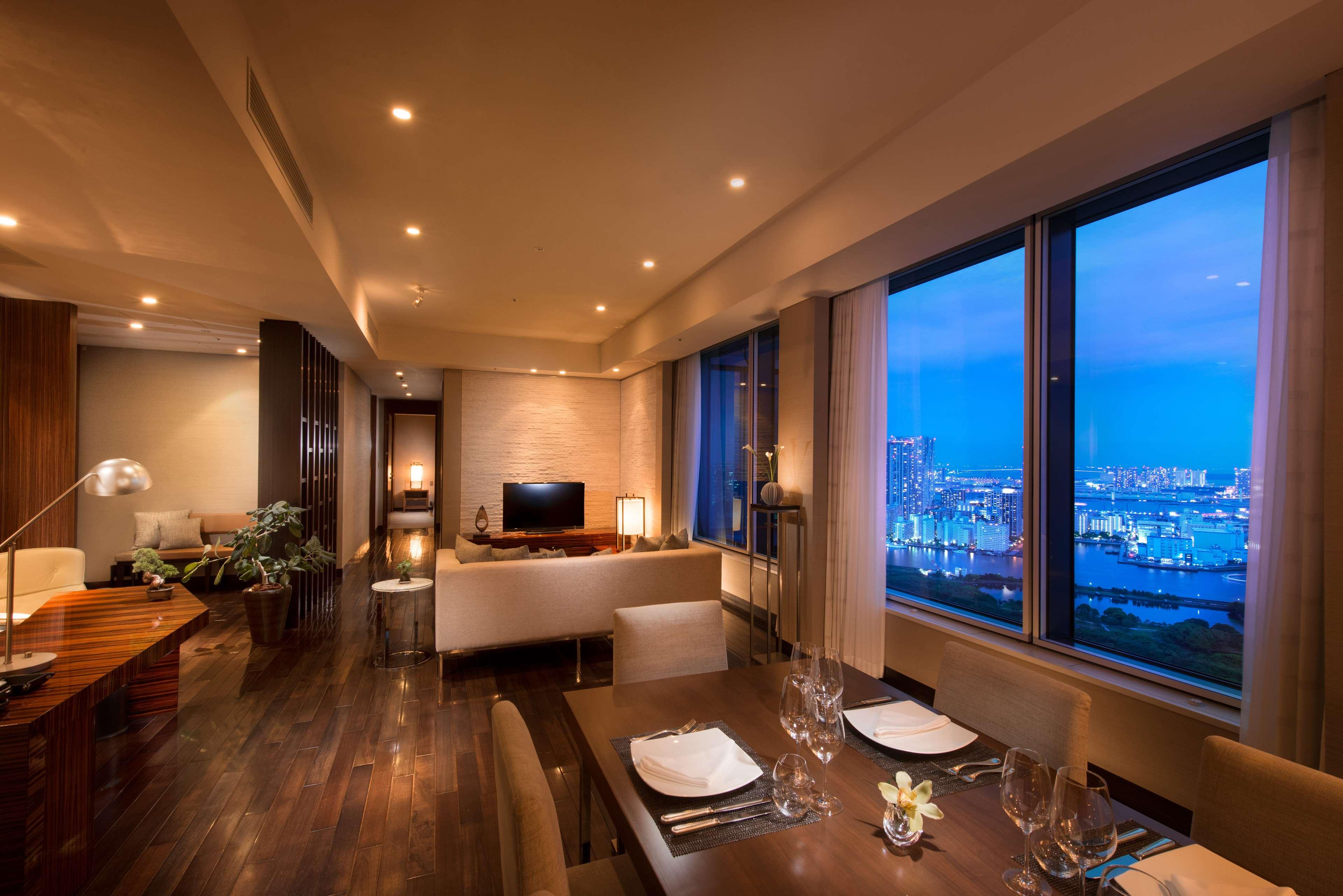 Suite Deluxe Two Bedroom