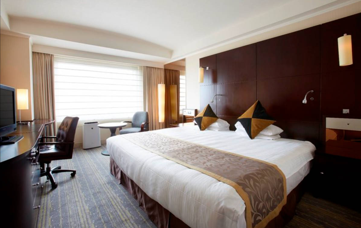 Double Single Executive