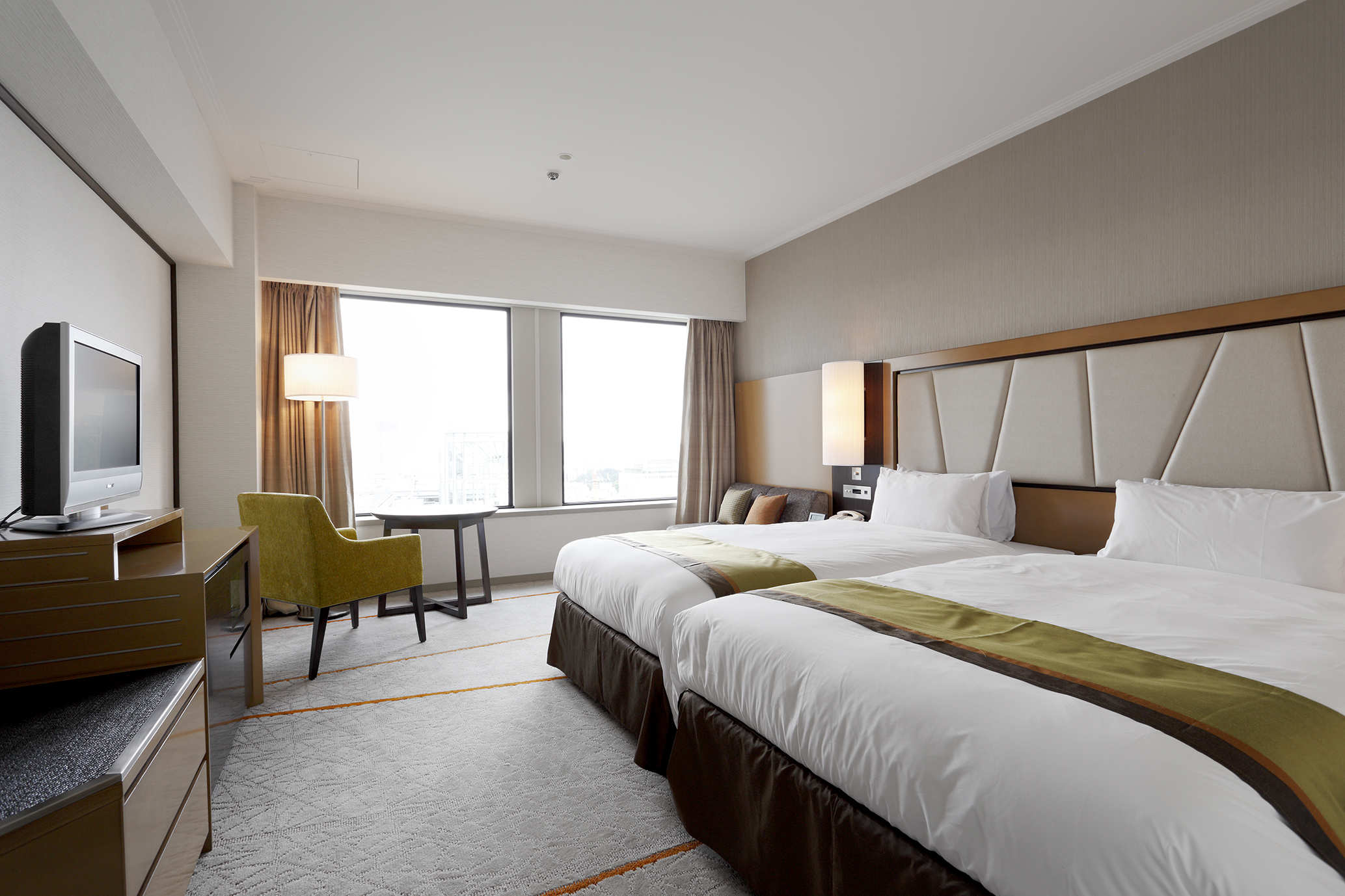 Twin Superior City View