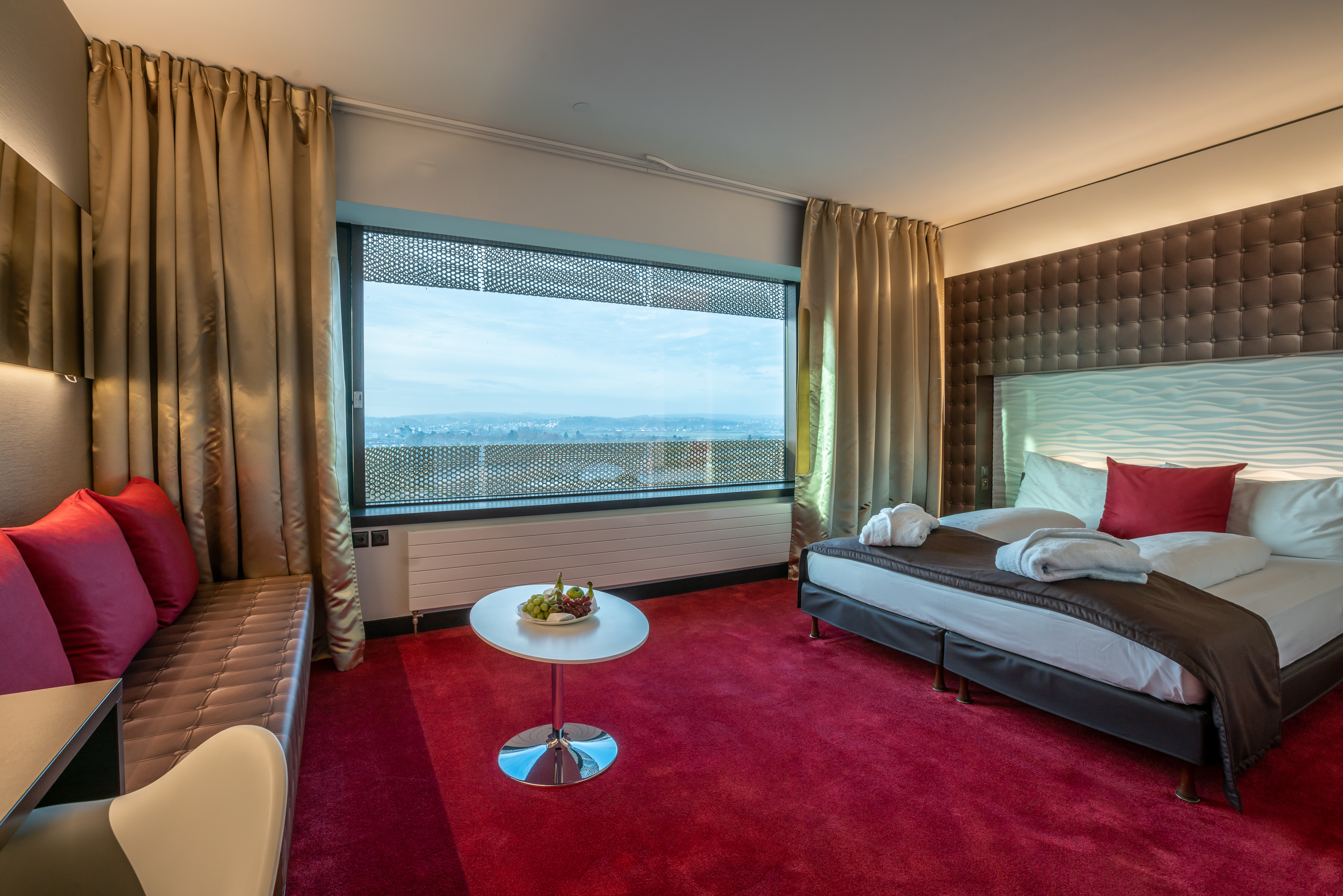 Double Single Executive