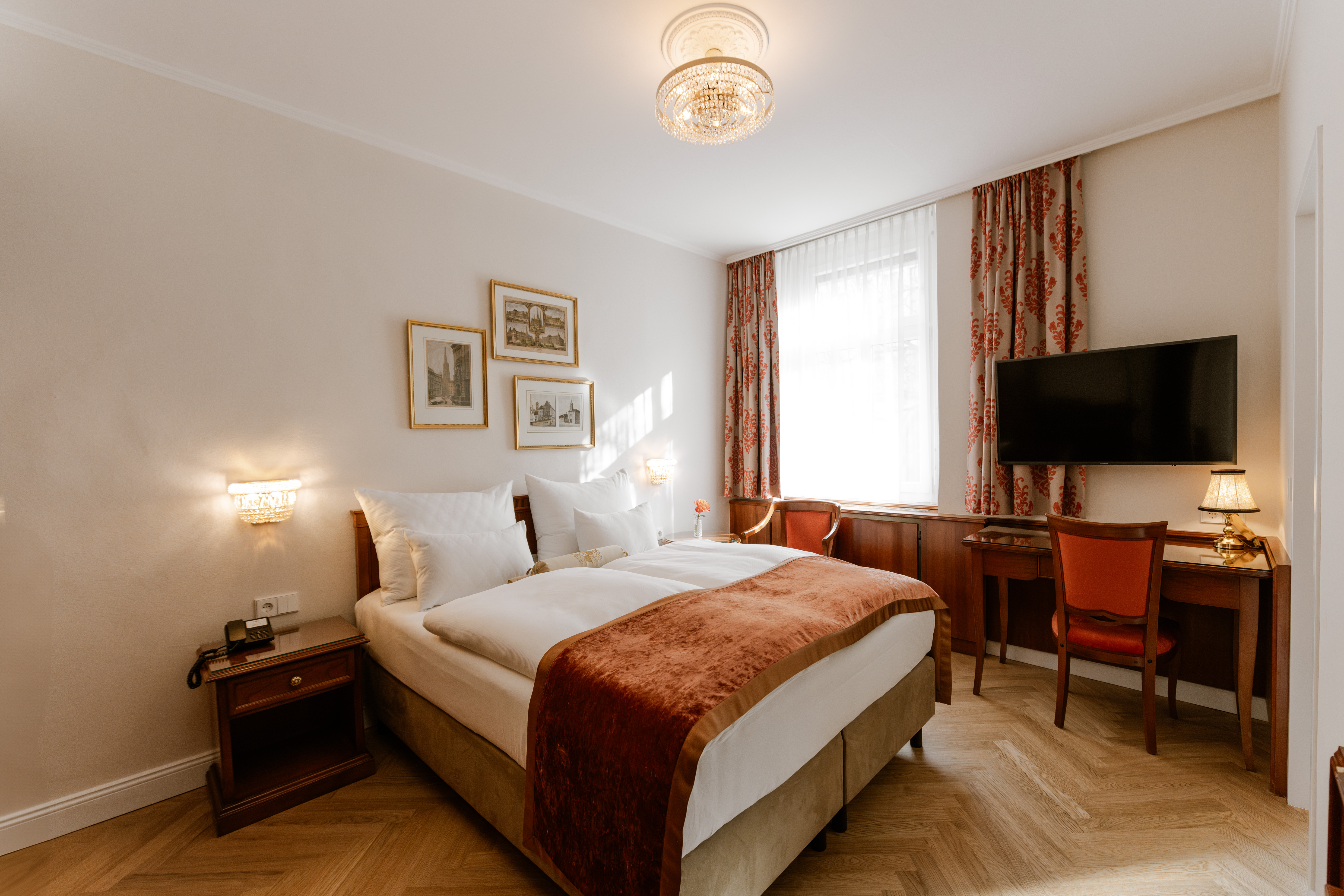 Double or Twin Standard