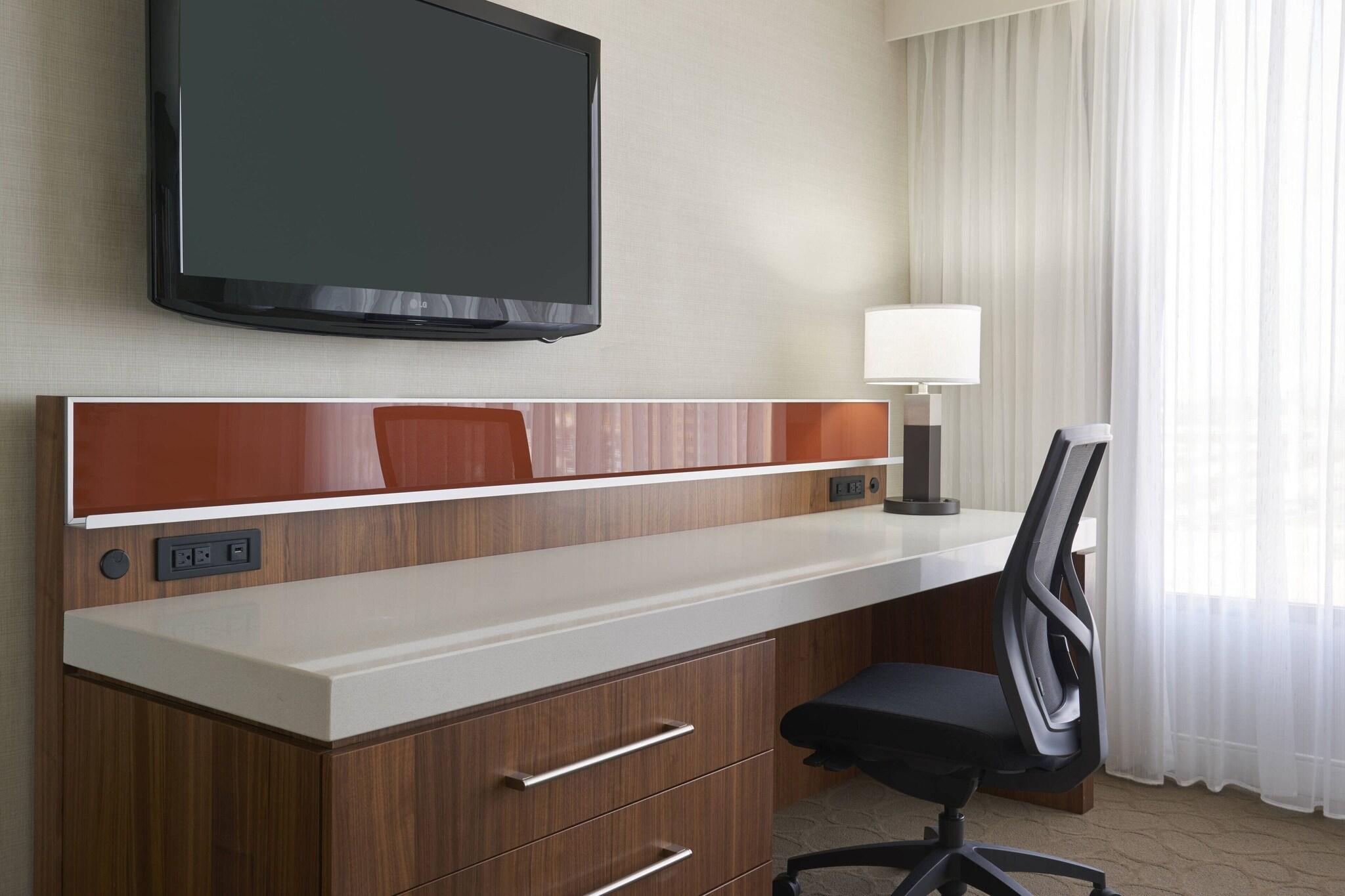 Studio King Size Bed