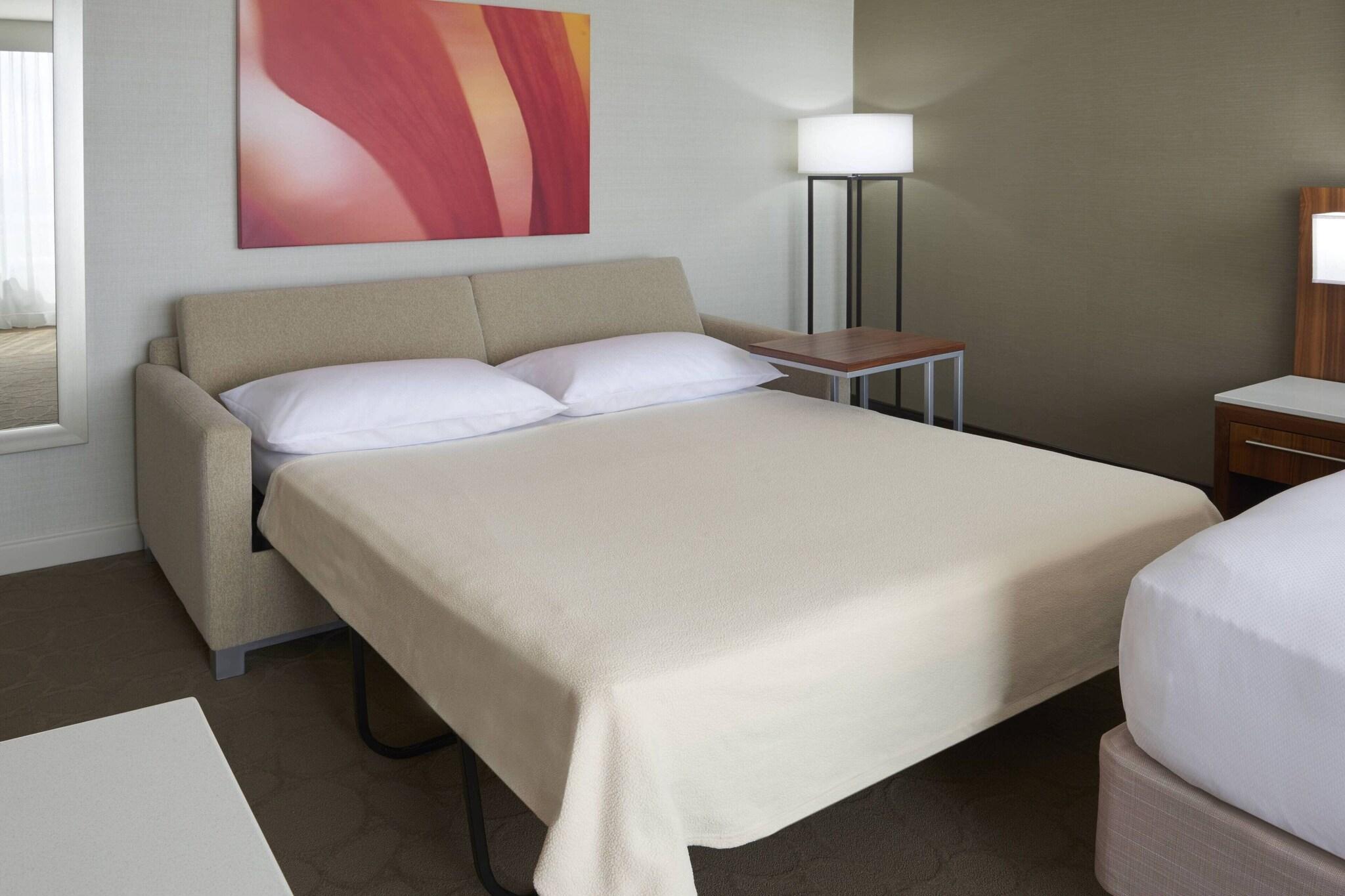 Double Queen Size Bed