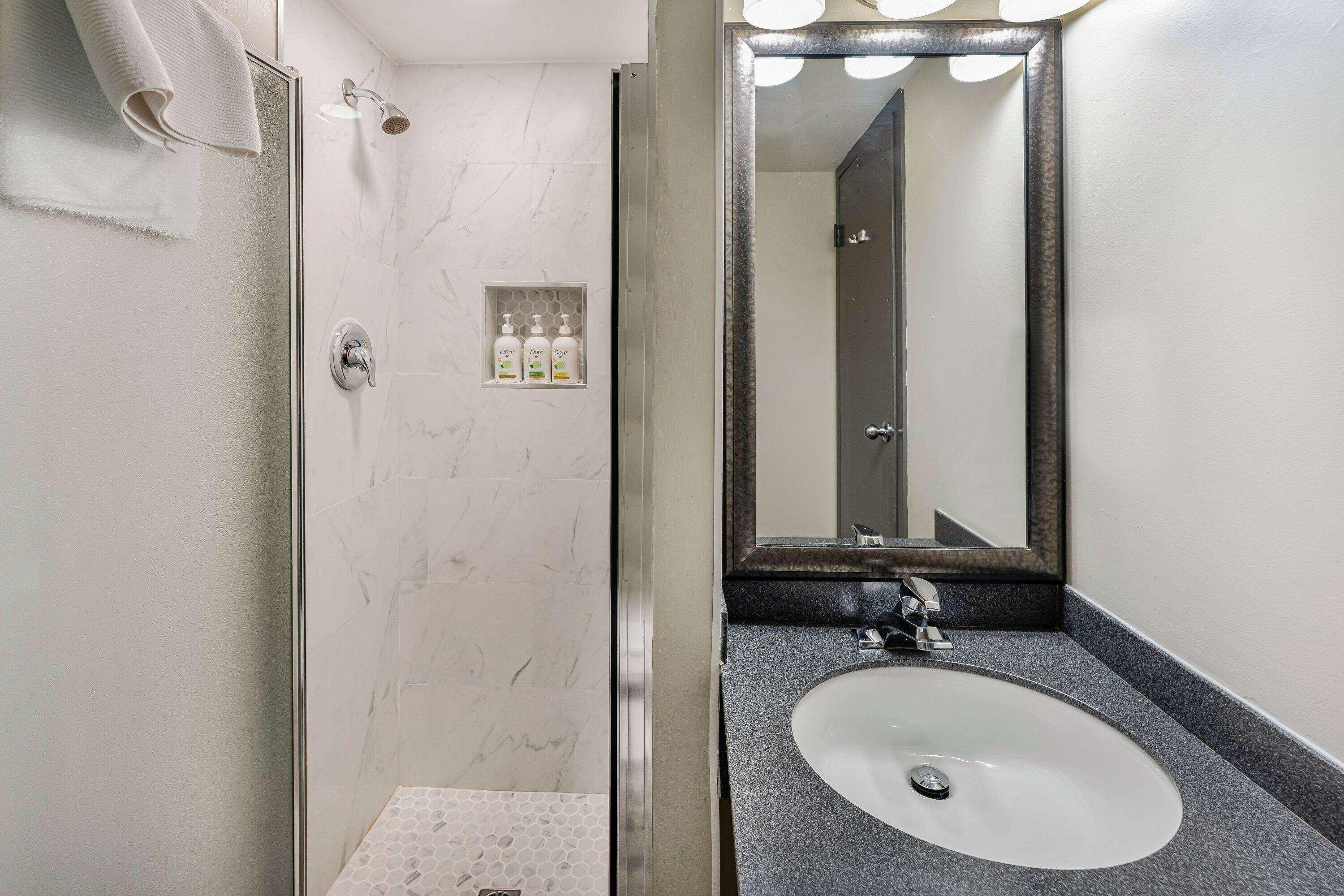 Double Queen Bed Non Smoking