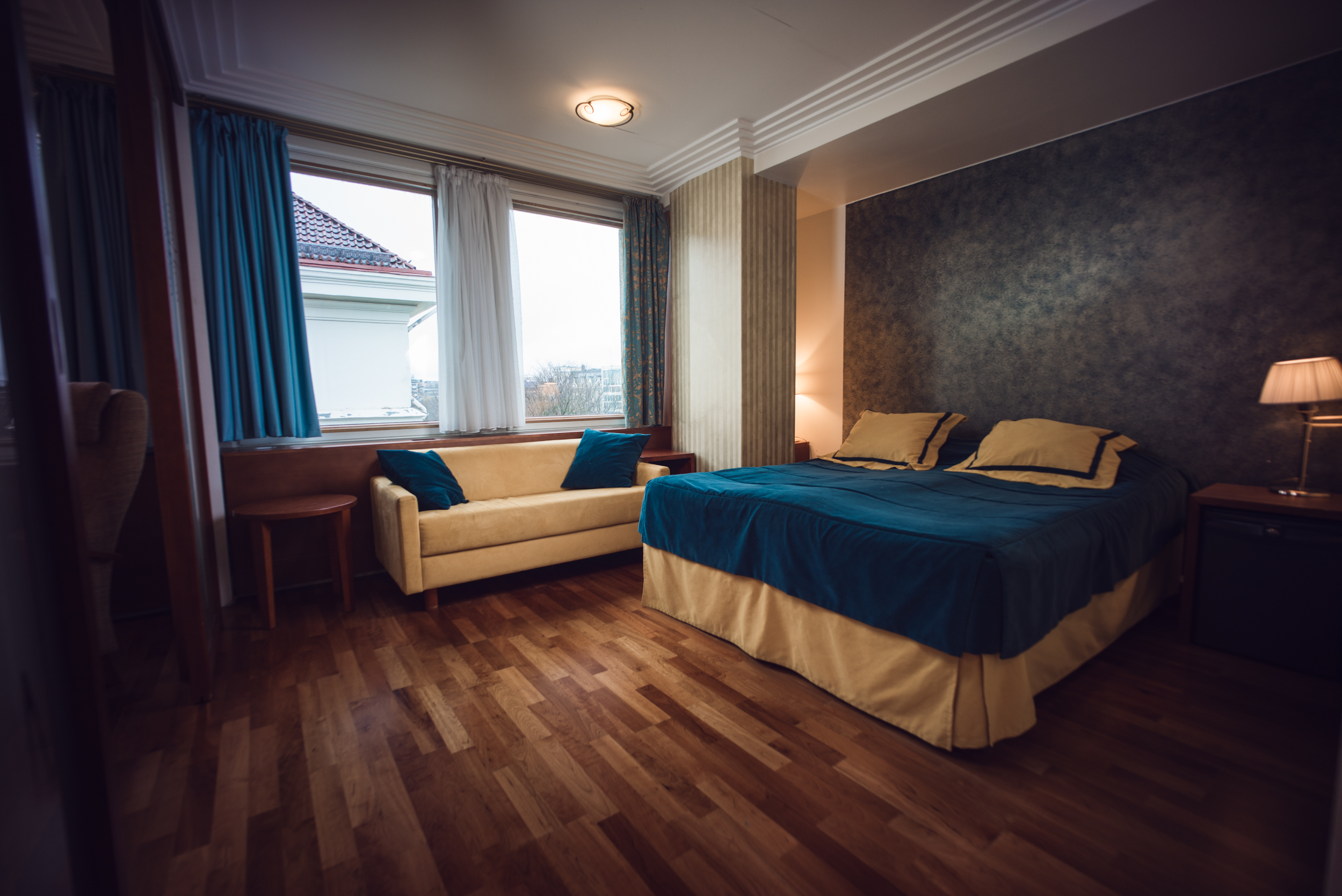 Quadruple One Bedroom One Bathroom