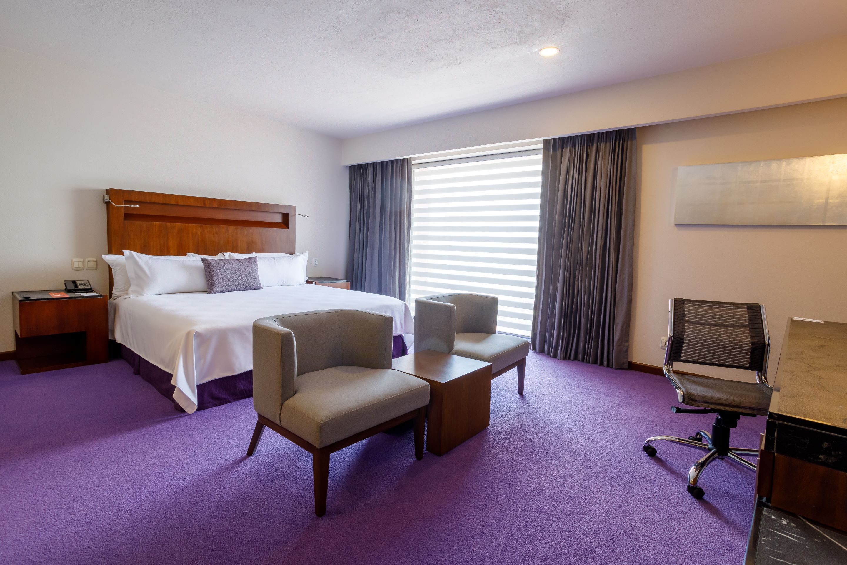 Junior Suite King Size Bed