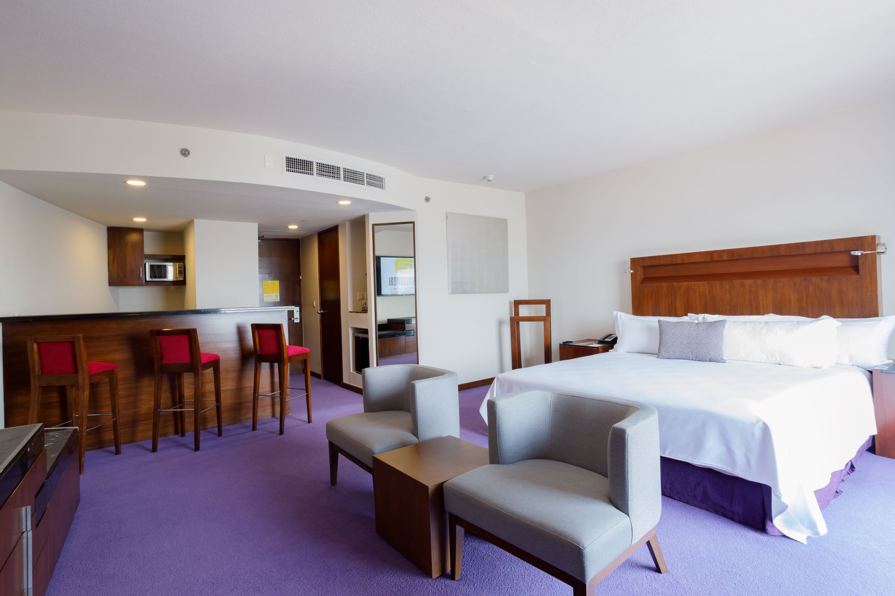 Junior Suite King Size Bed