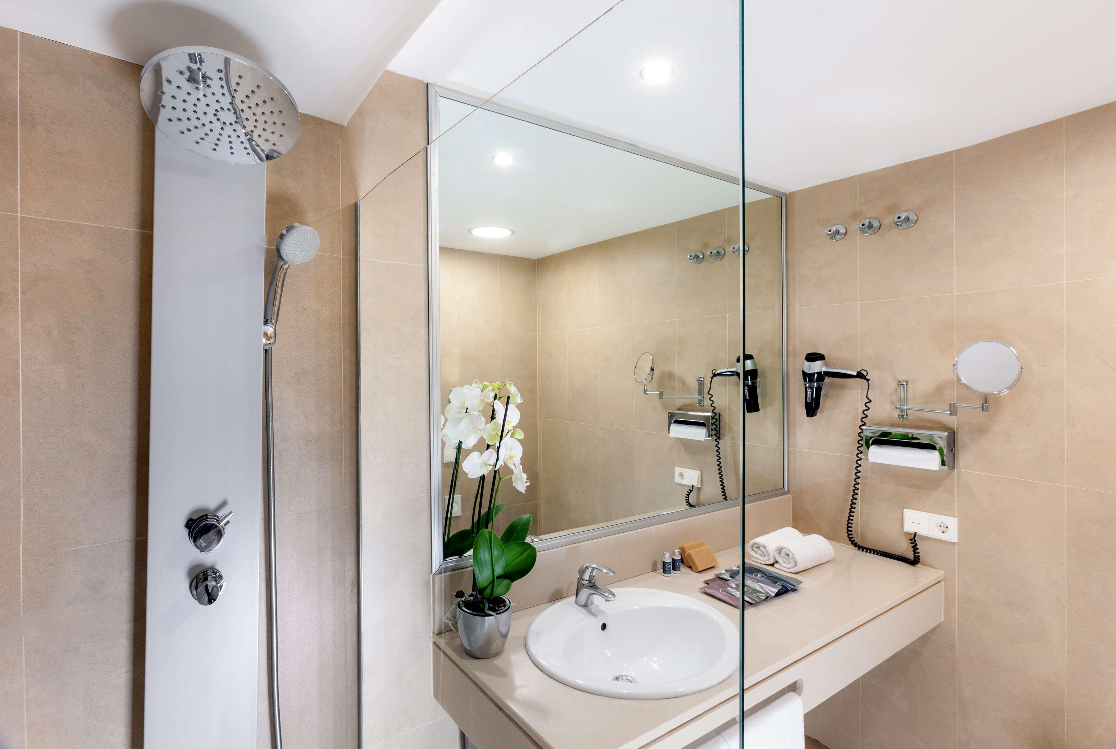 Double or Twin Superior