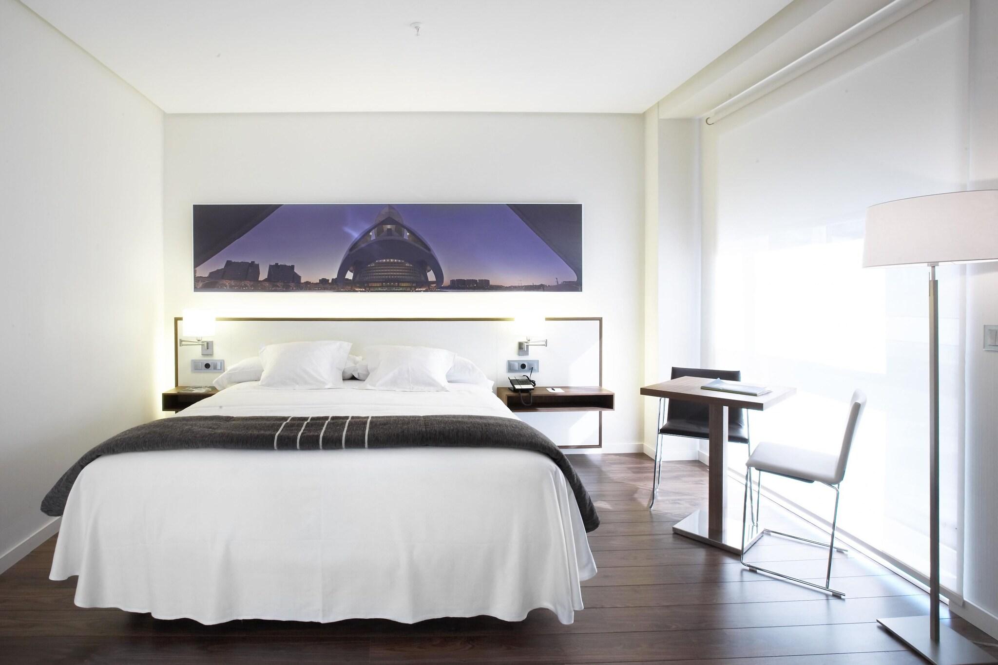 Double or Twin Queen Size Bed