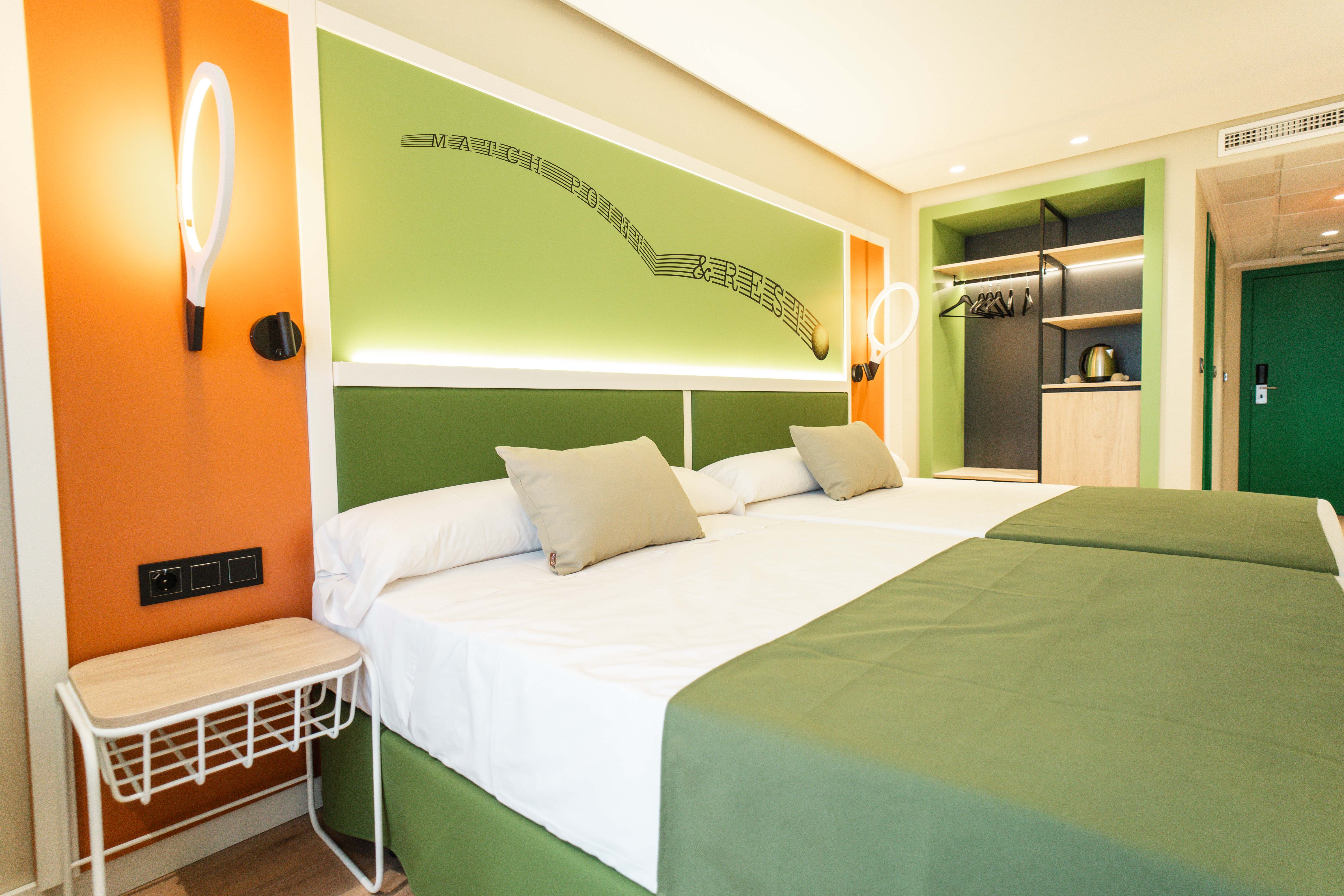 Double or Twin Standard