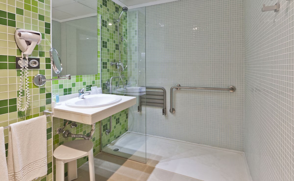 Double or Twin Accessible