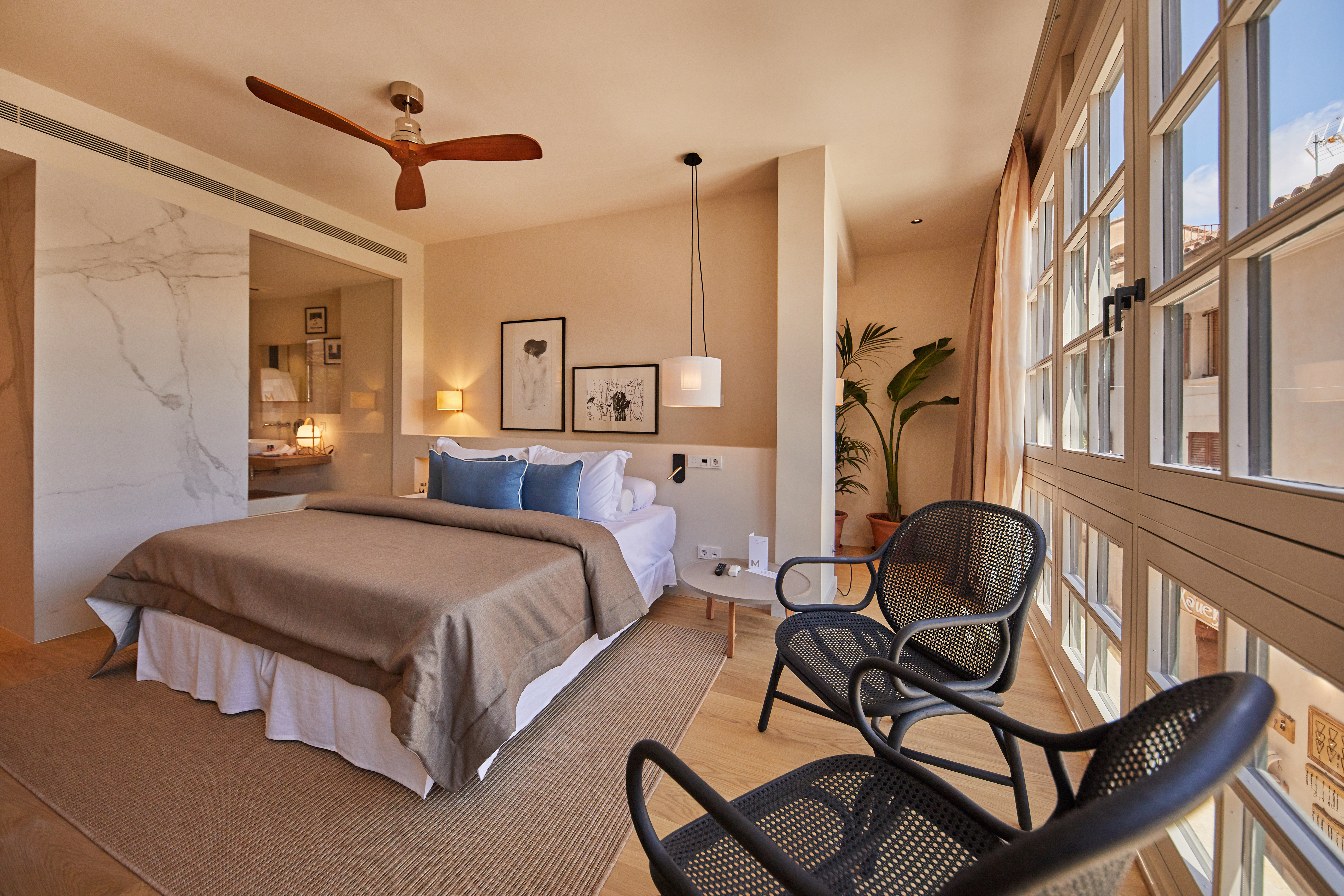 Double Deluxe Capacity 2