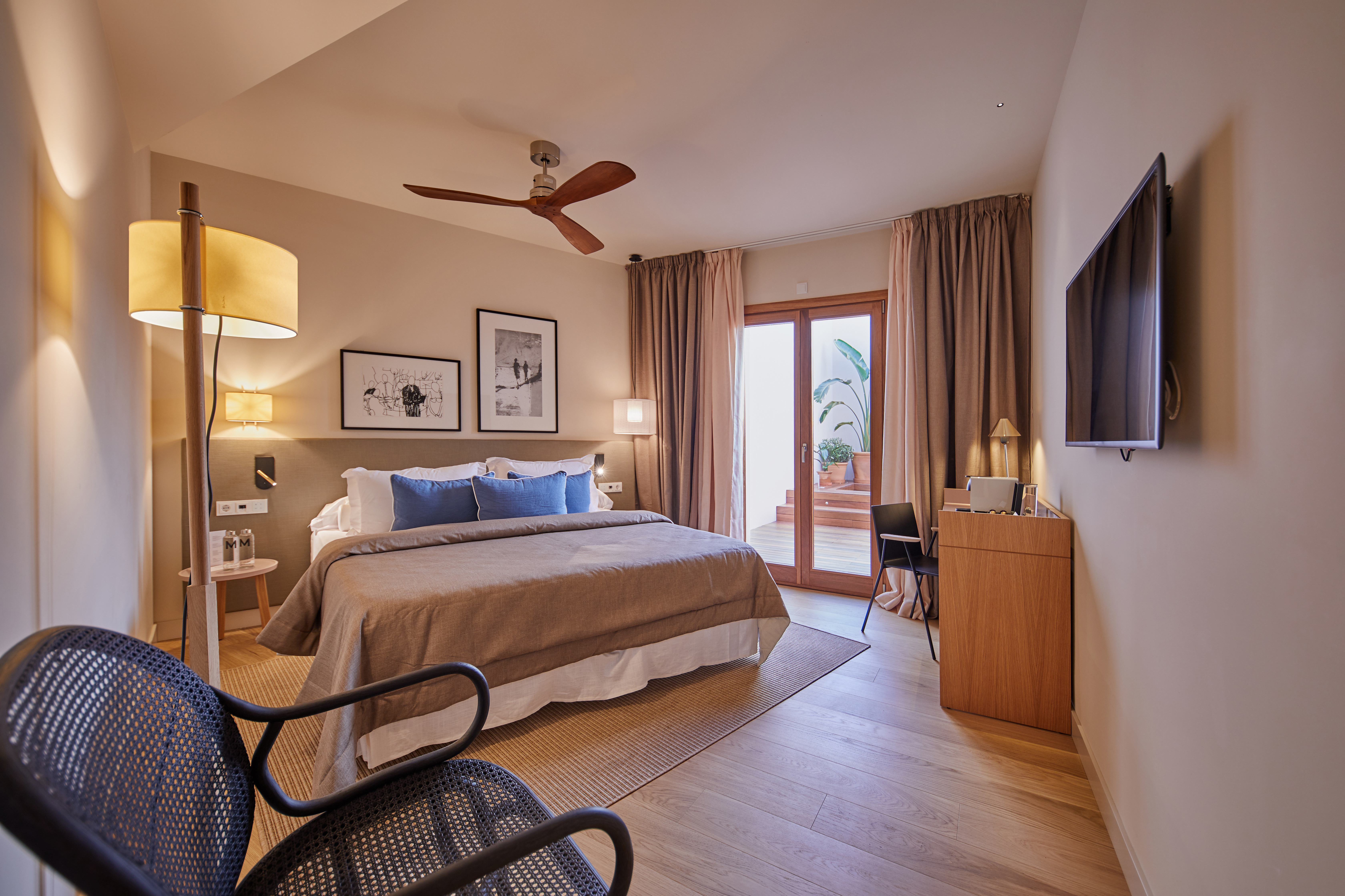 Suite Deluxe Capacity 2