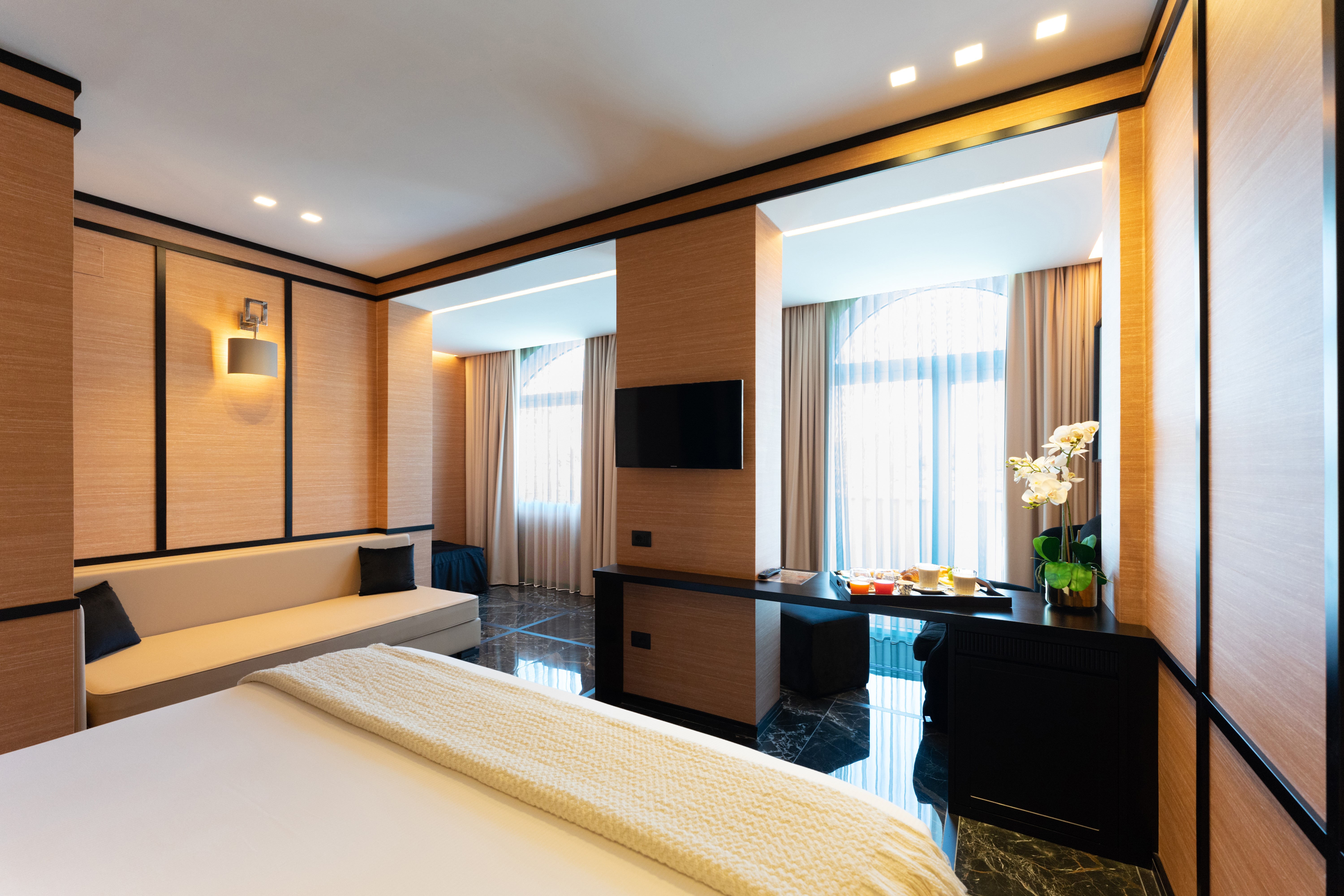 Junior Suite Capacity 4 One Bedroom