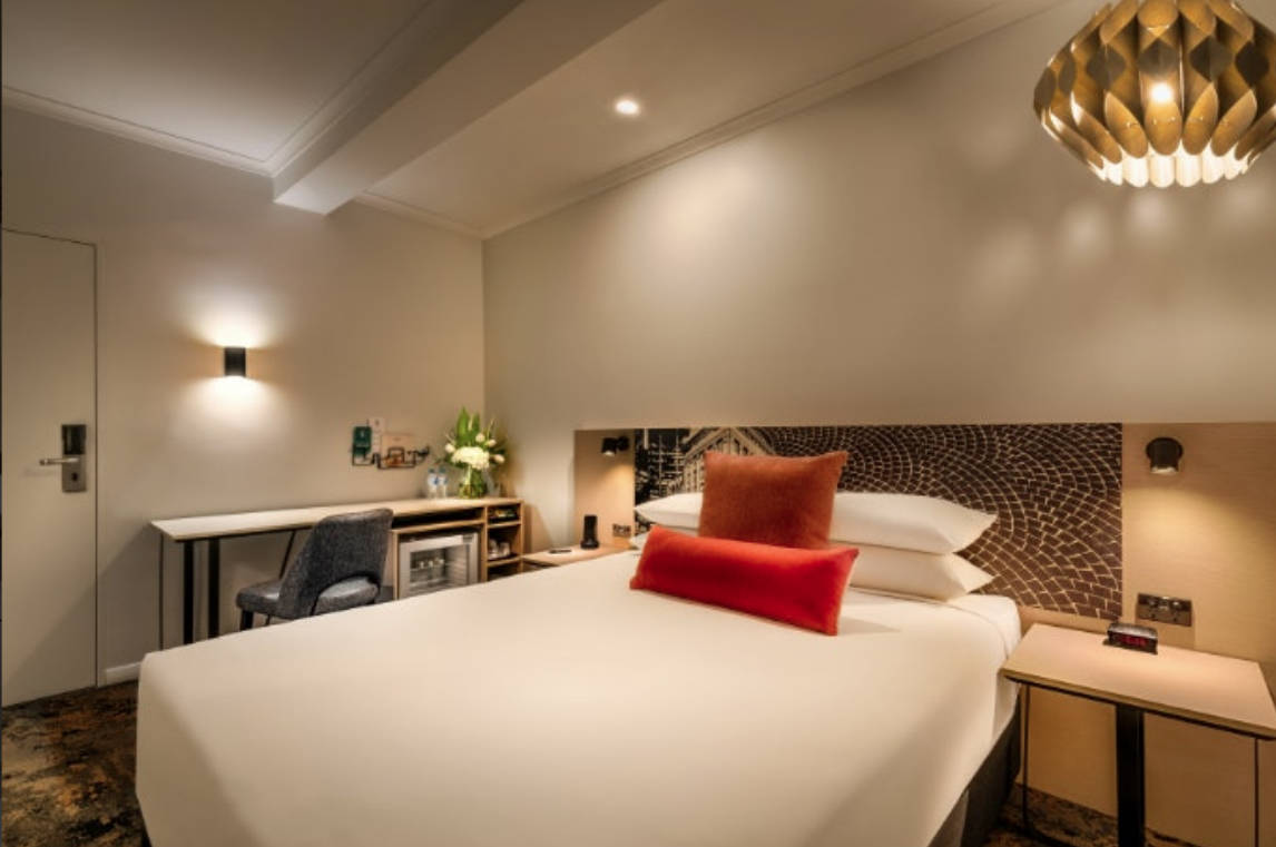 Double Queen Size Bed