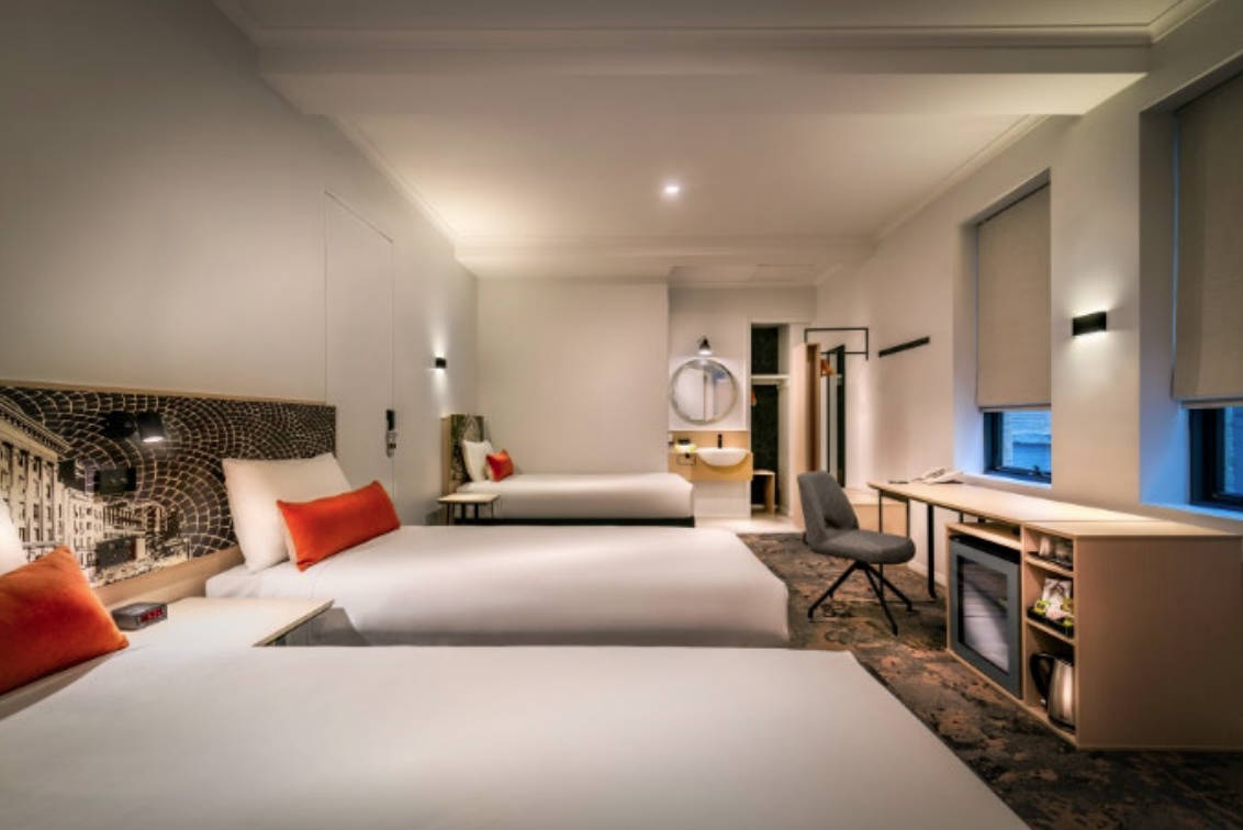 Double Queen Size Bed