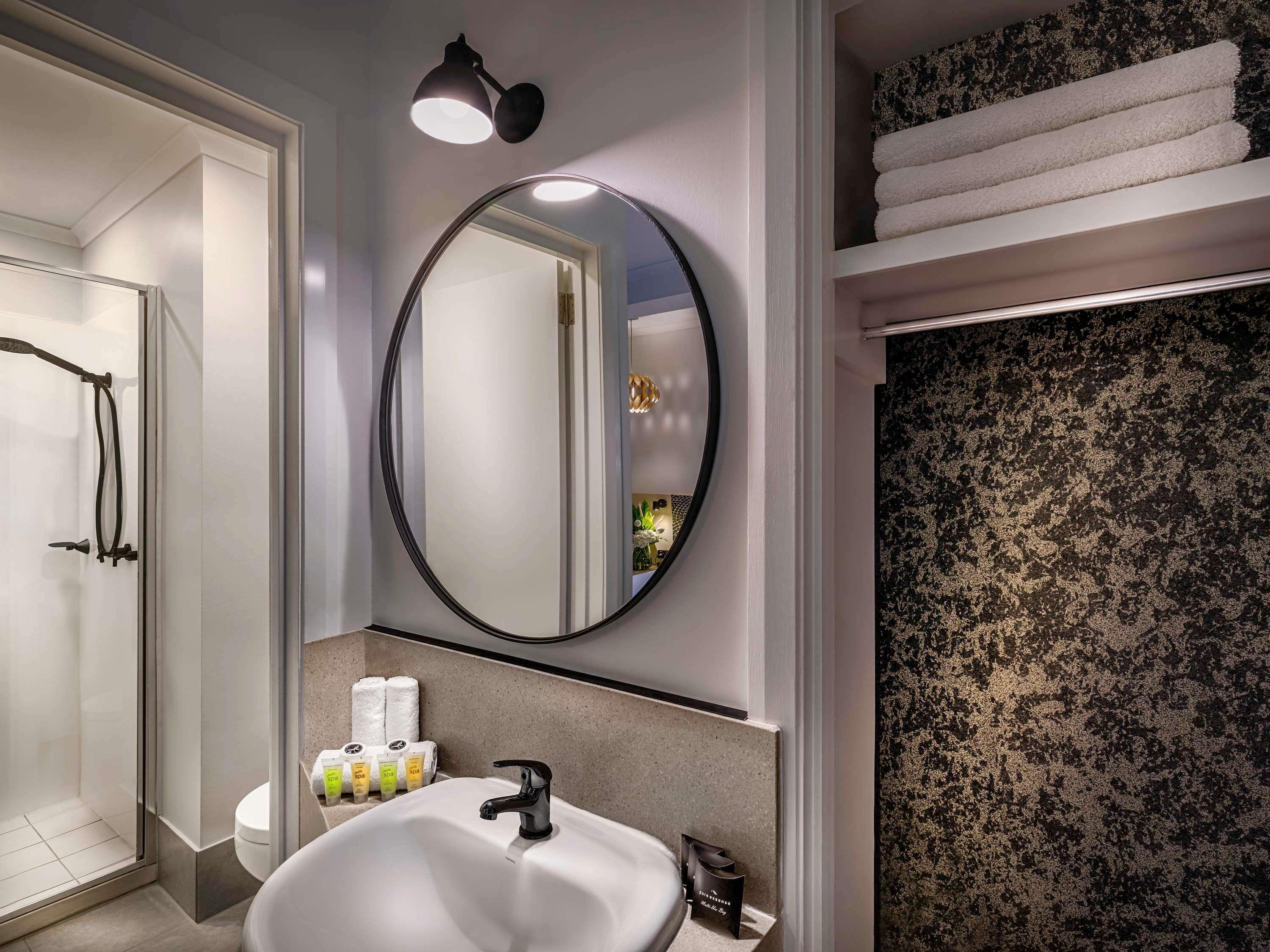 Double Queen Size Bed