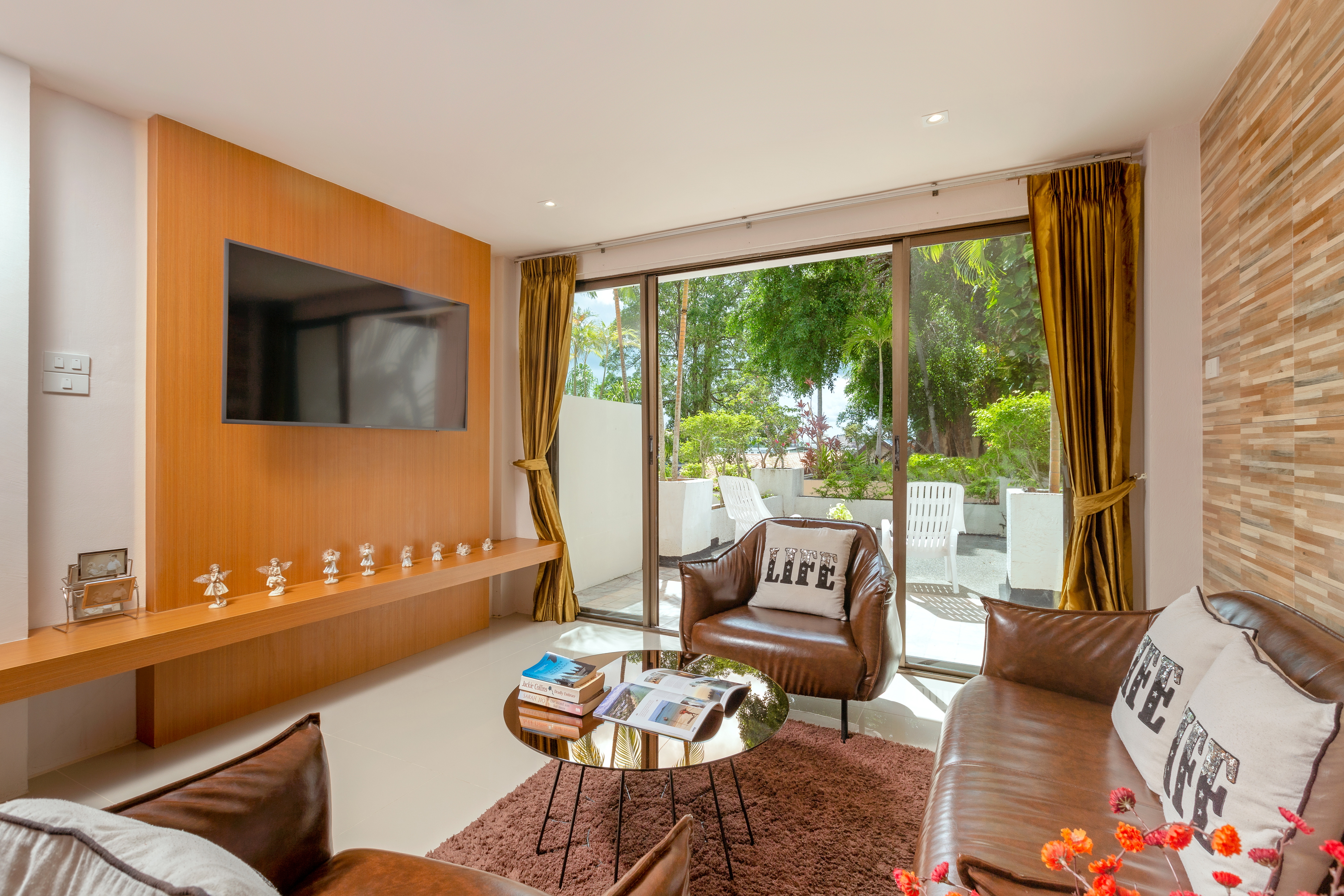 Family Room Standard