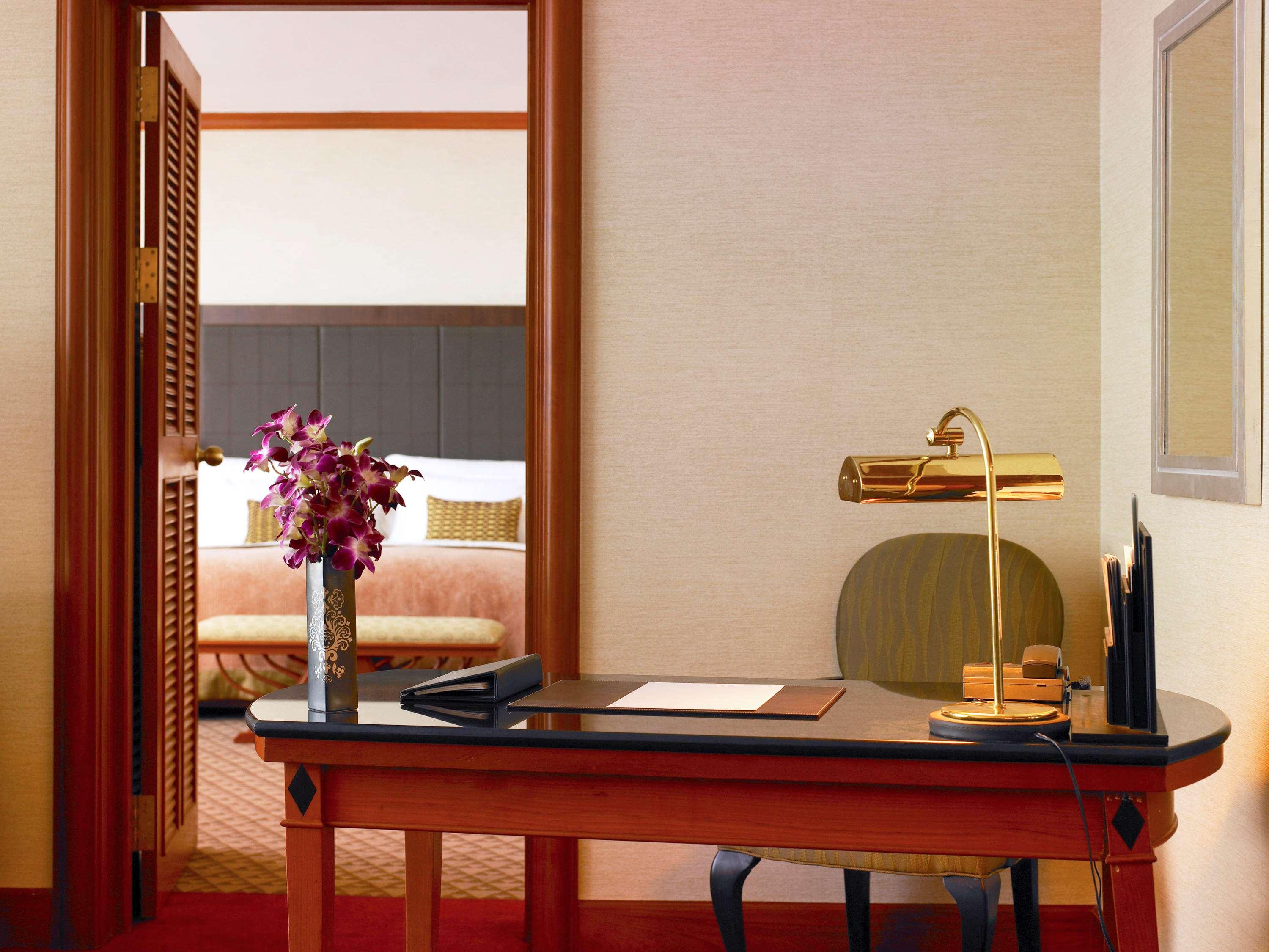 Suite Executive King Bed