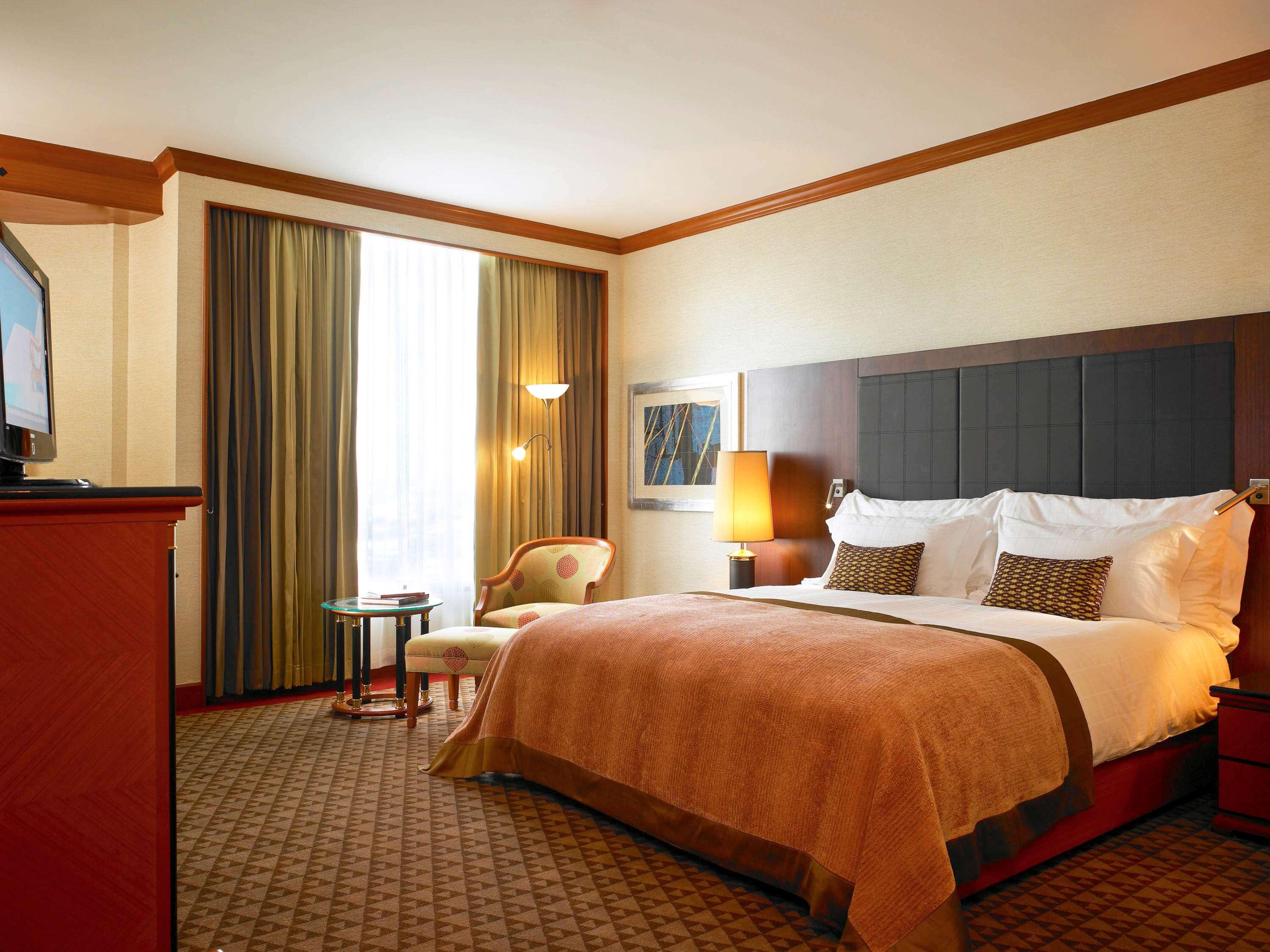 Double Superior King Bed