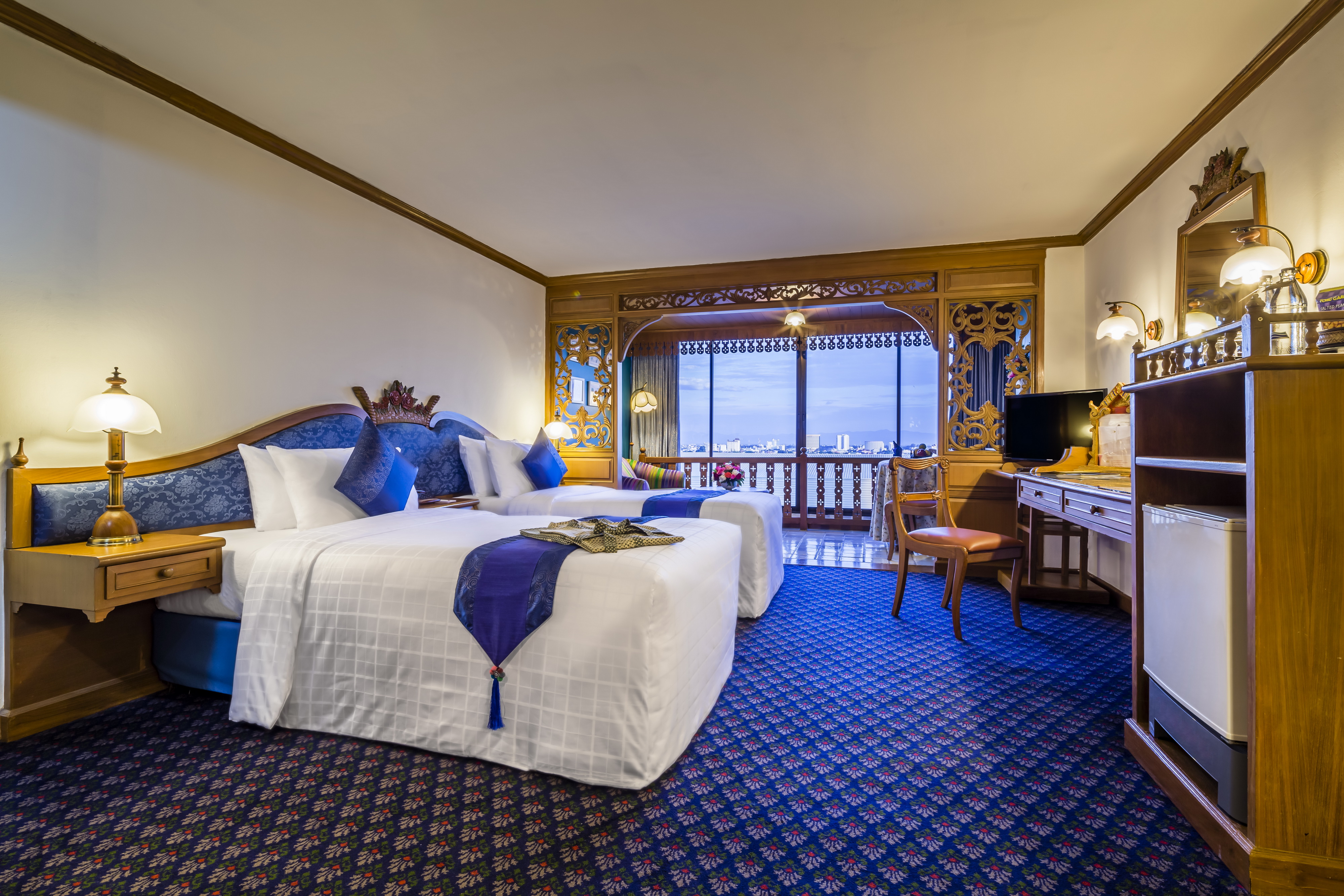 Double or Twin Deluxe