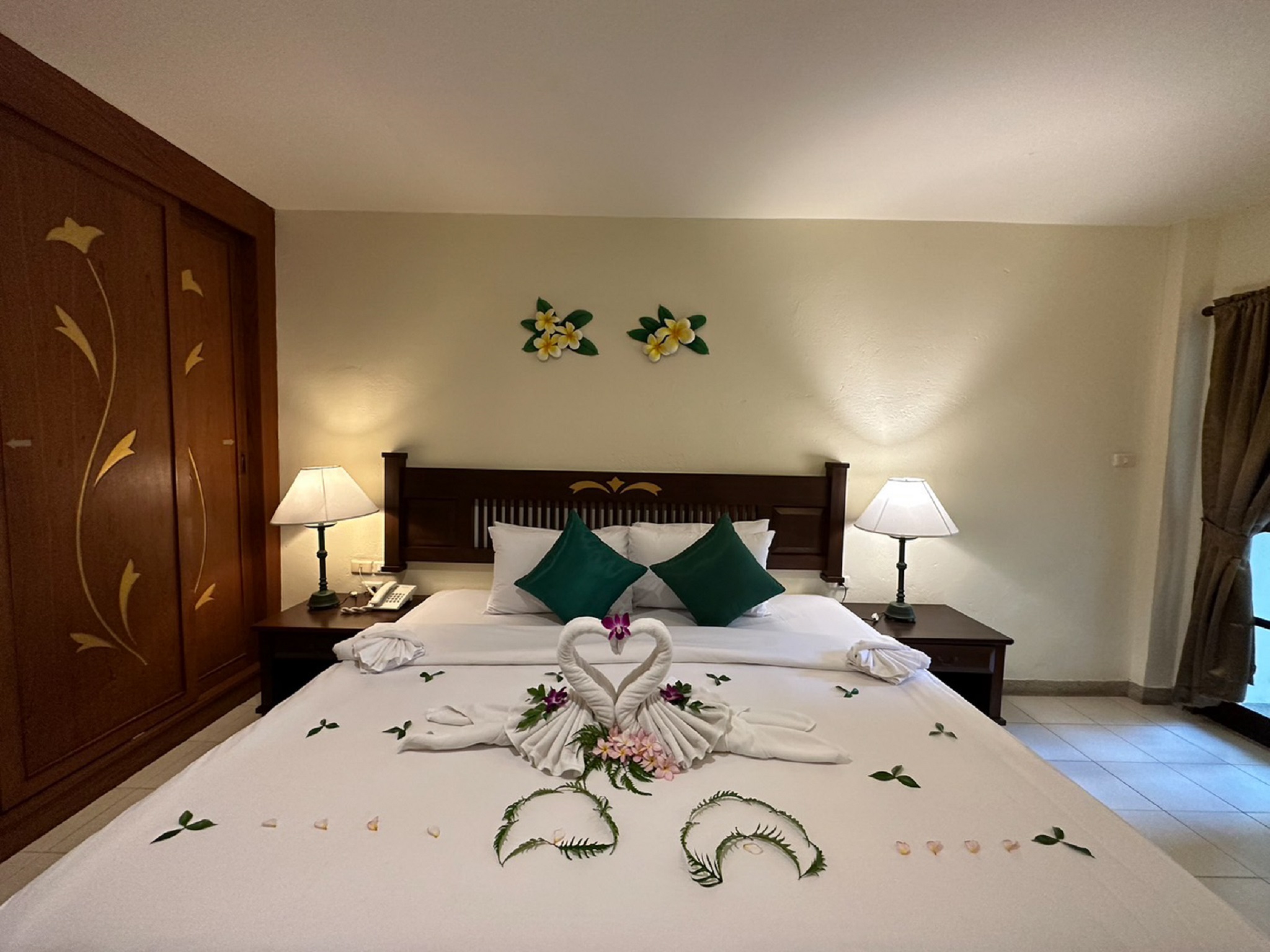 Double or Twin Deluxe Pool View