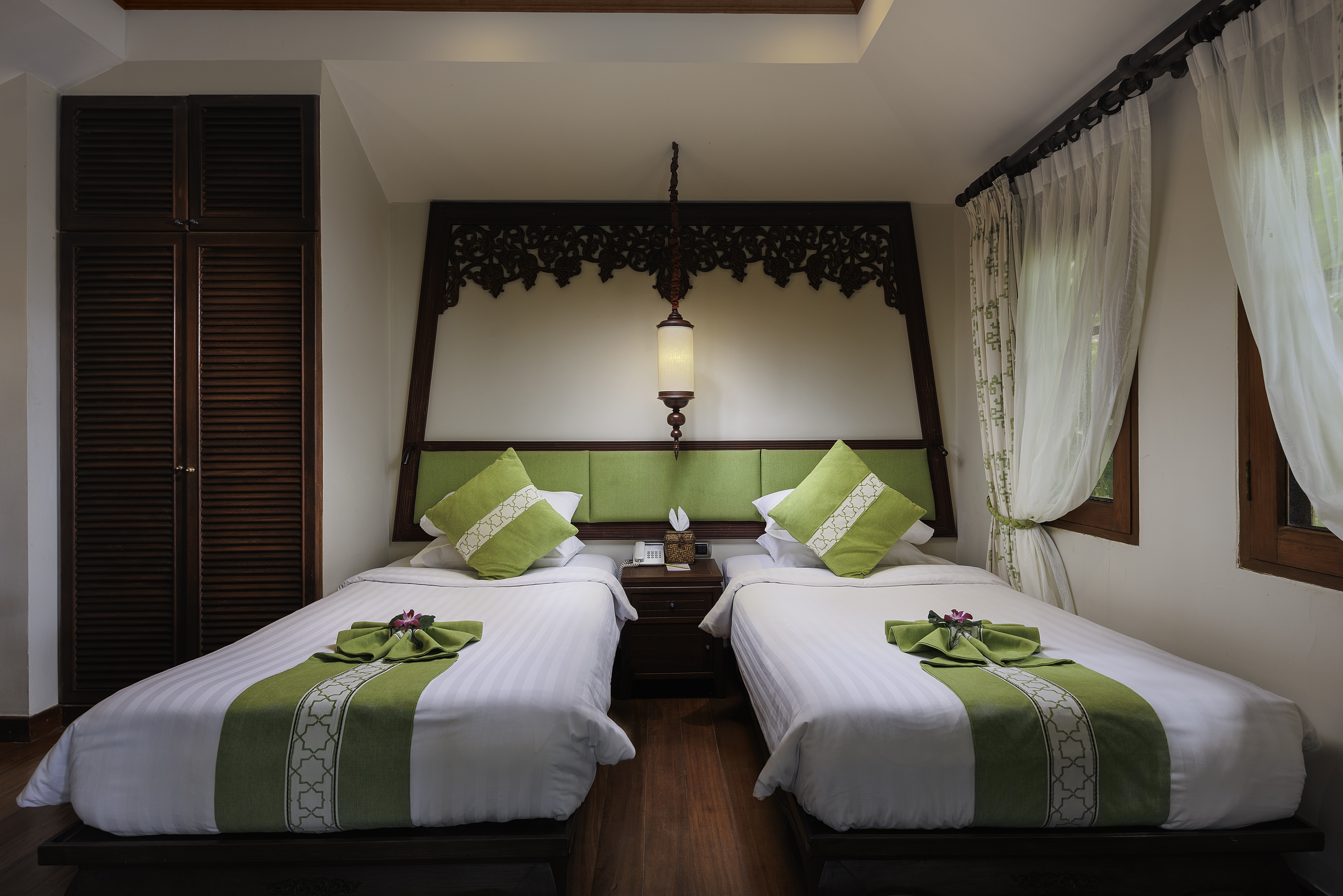 Double or Twin Deluxe