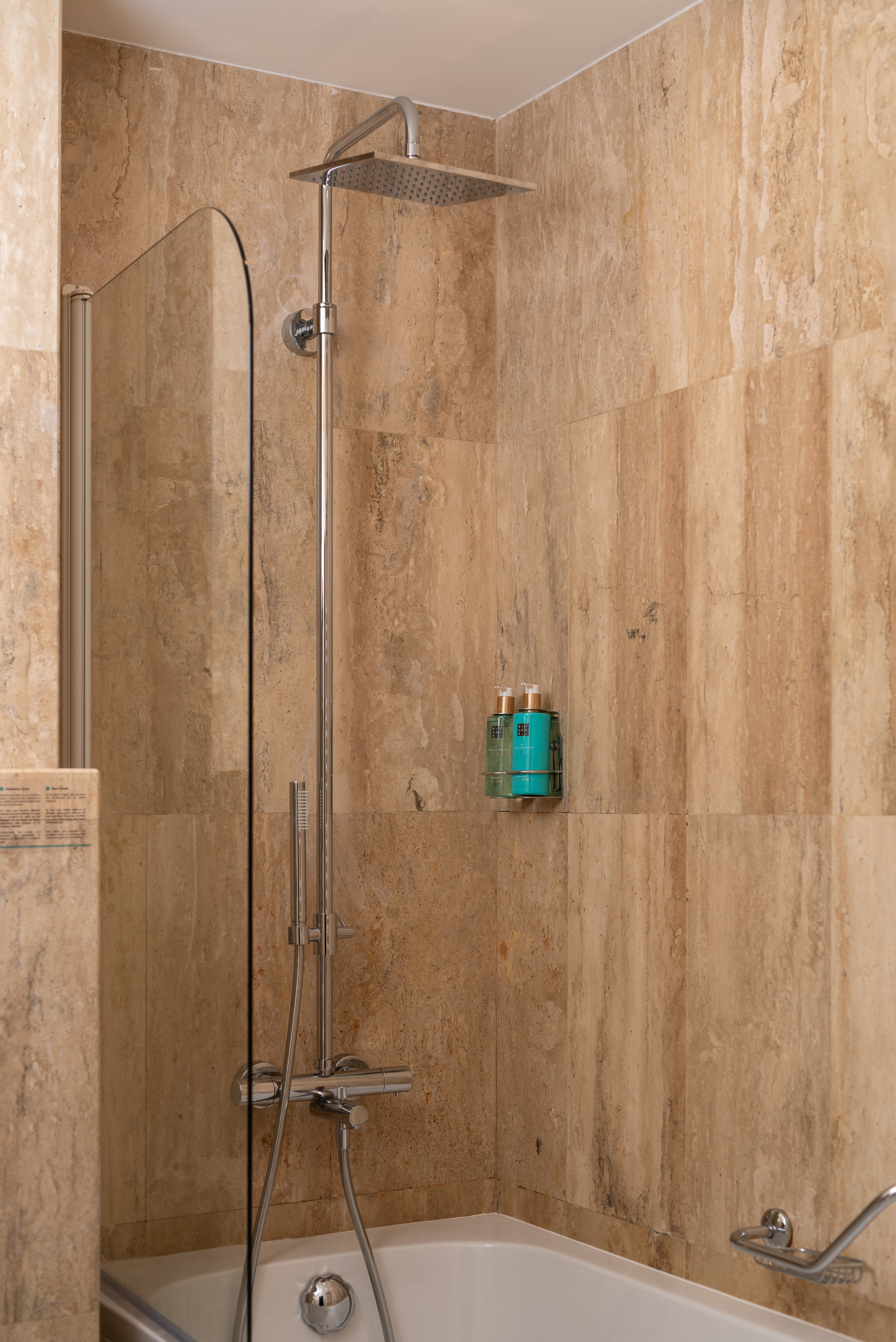 Twin Deluxe Two Beds