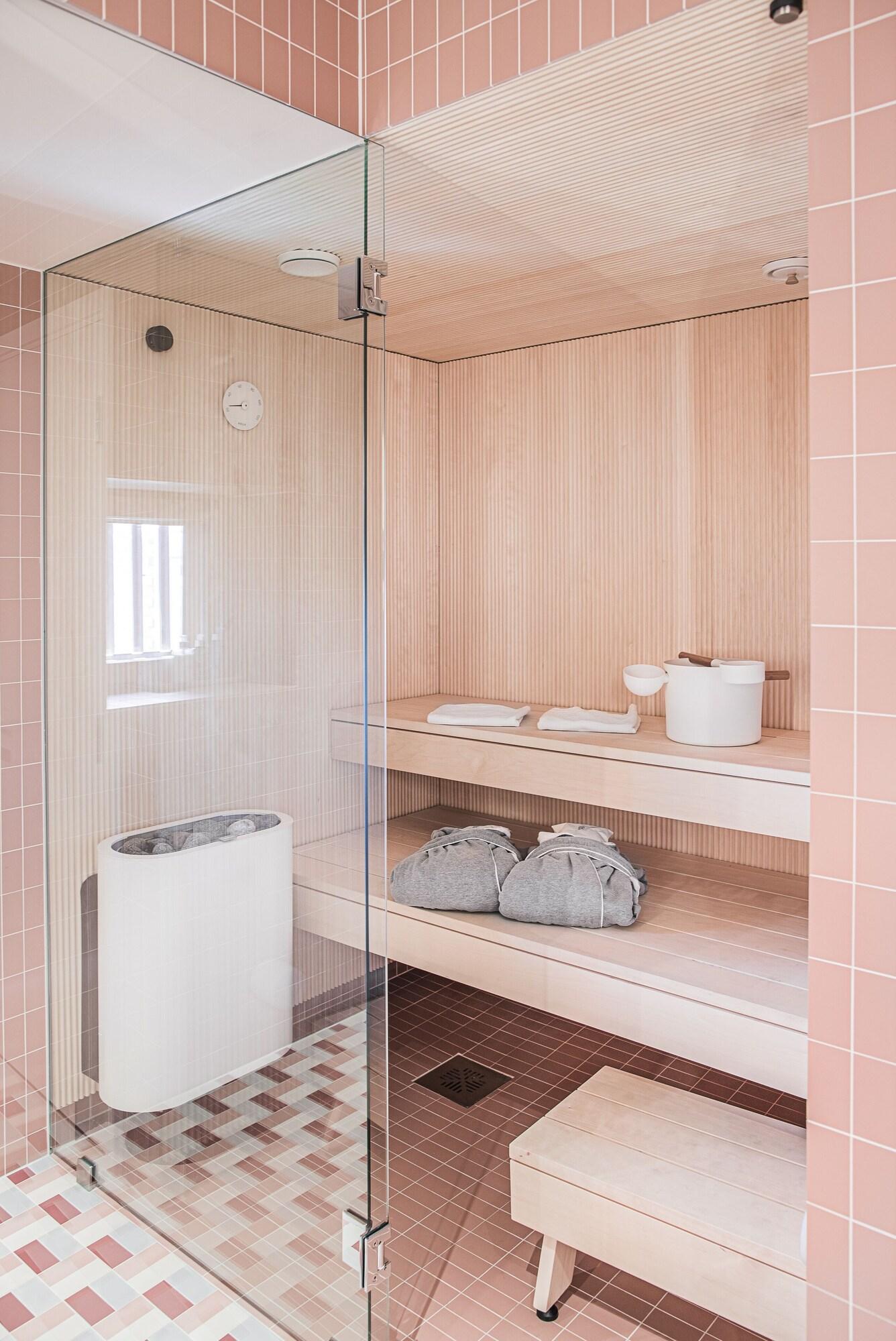 Junior Suite King Size Bed