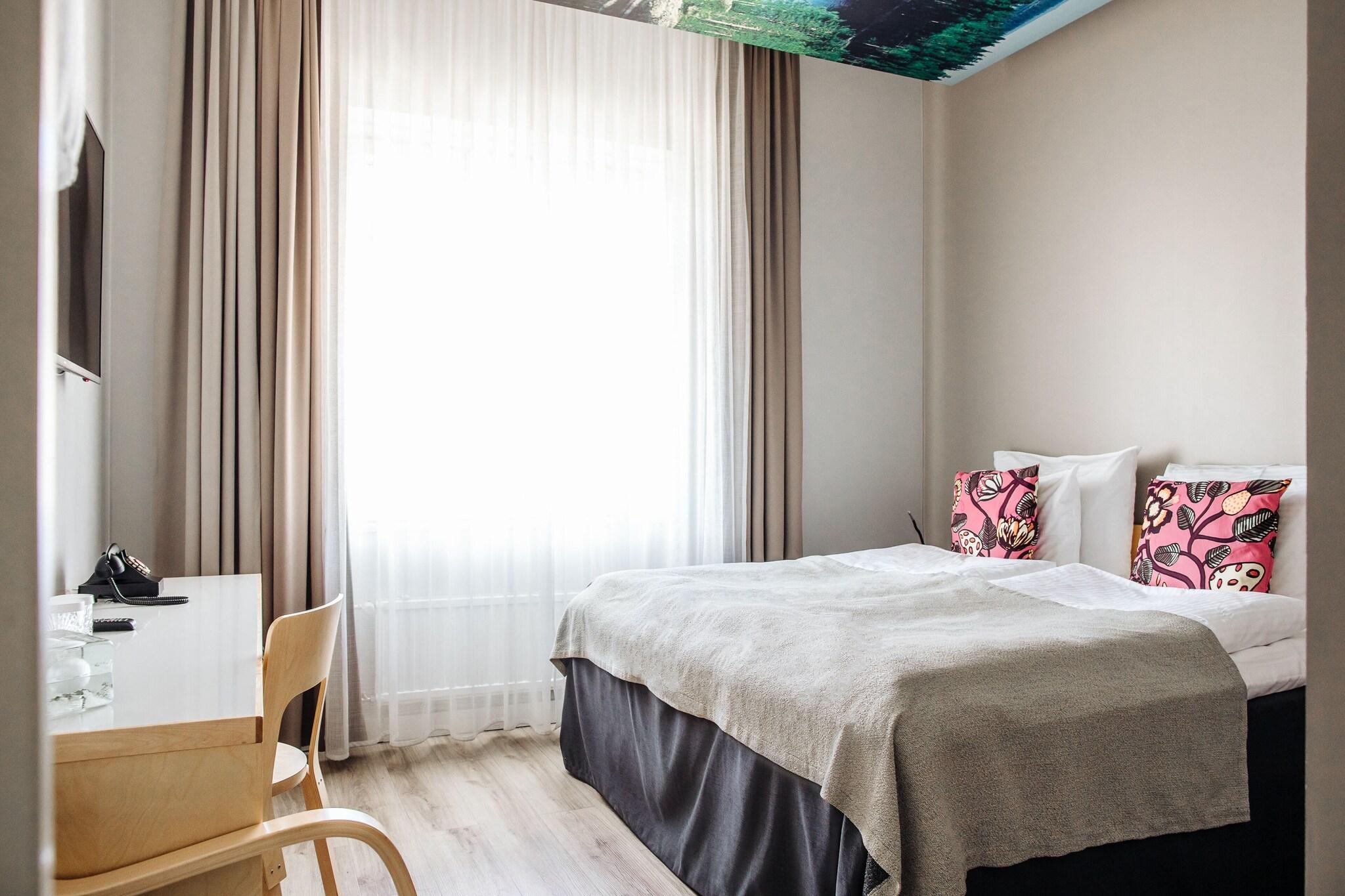 Double Queen Size Bed