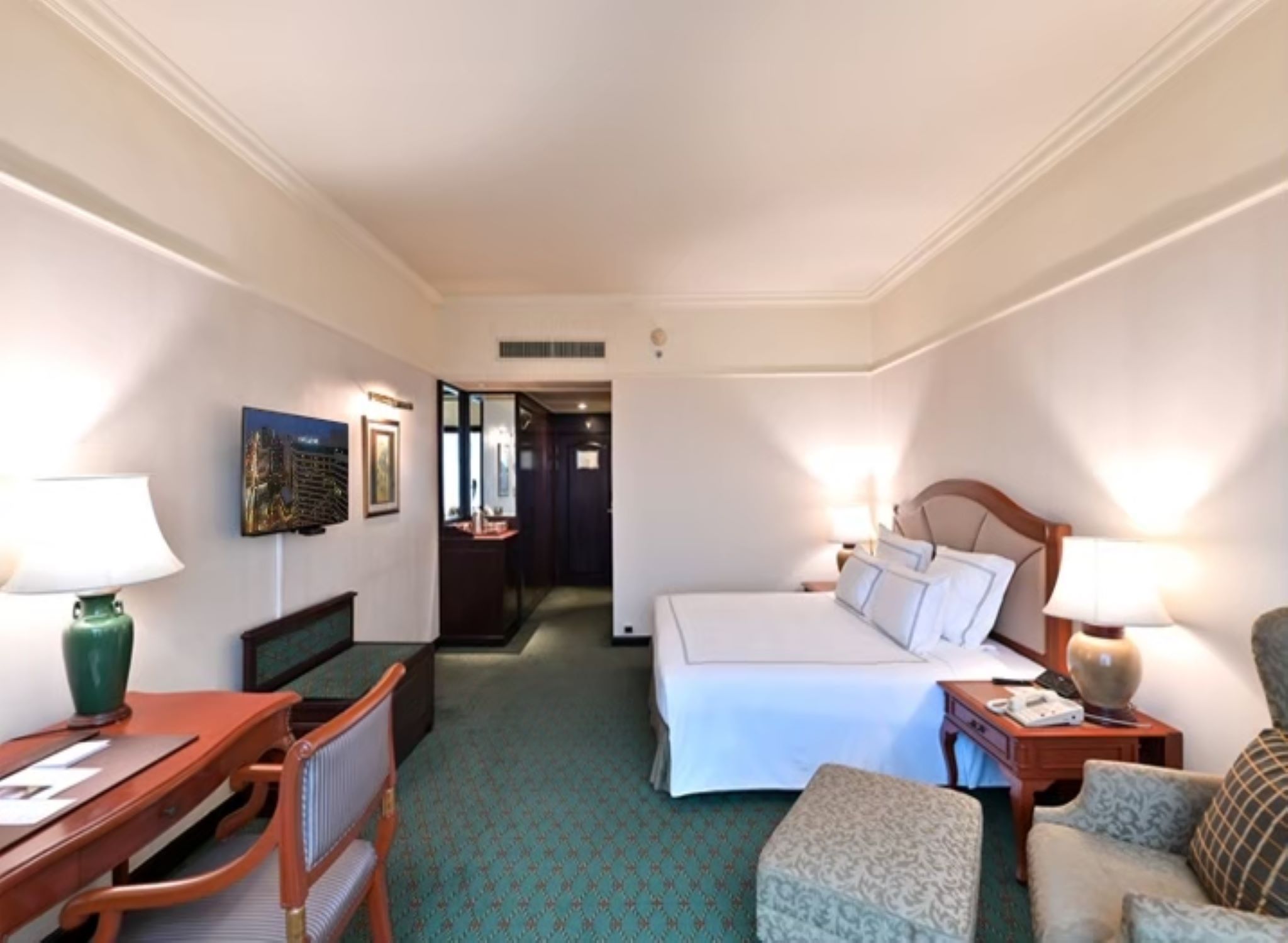 Double or Twin Deluxe