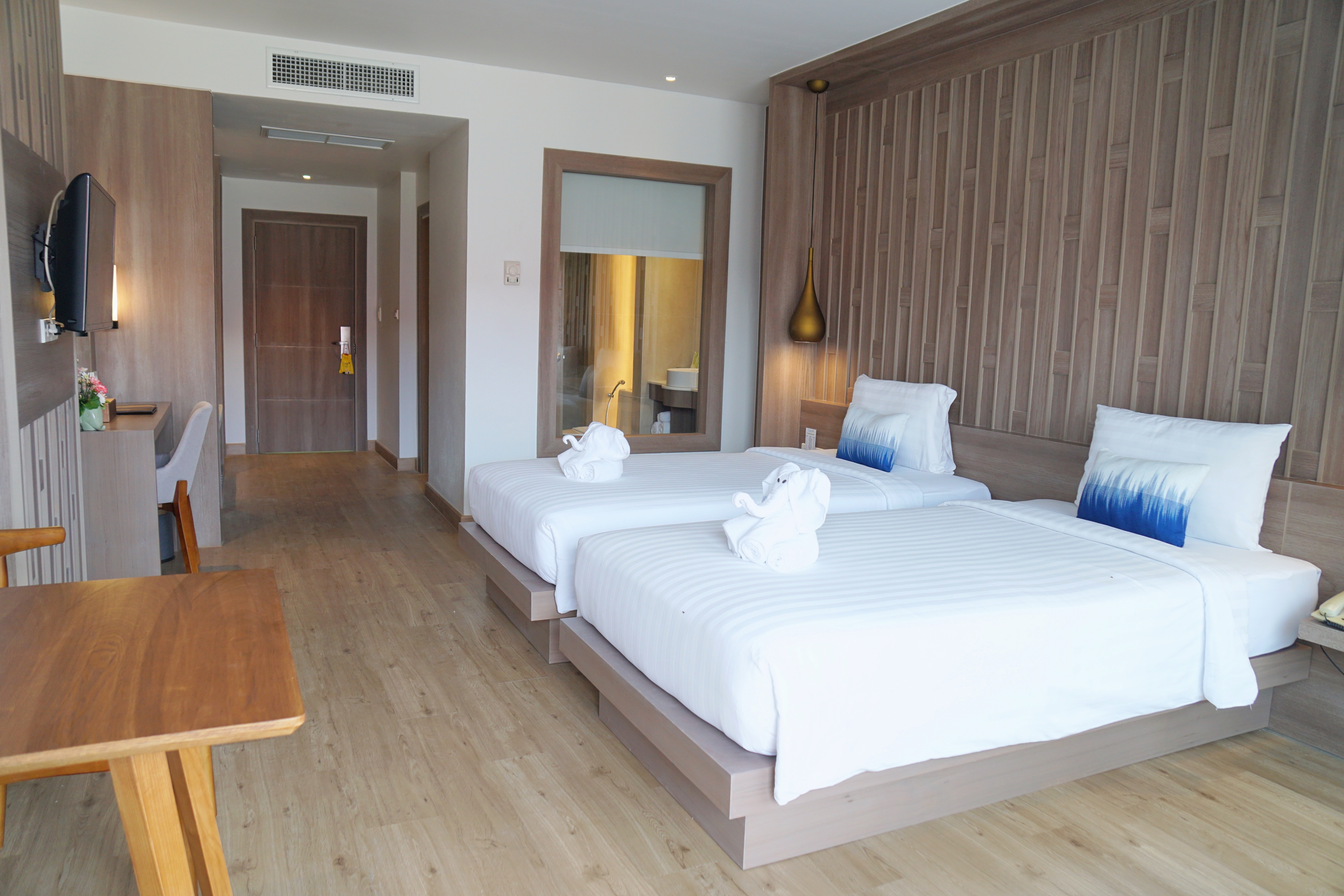 Double or Twin Deluxe