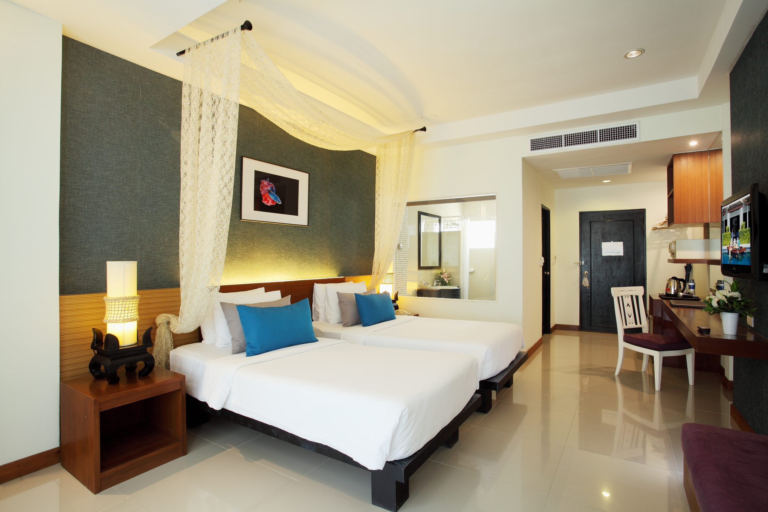 Double or Twin Deluxe