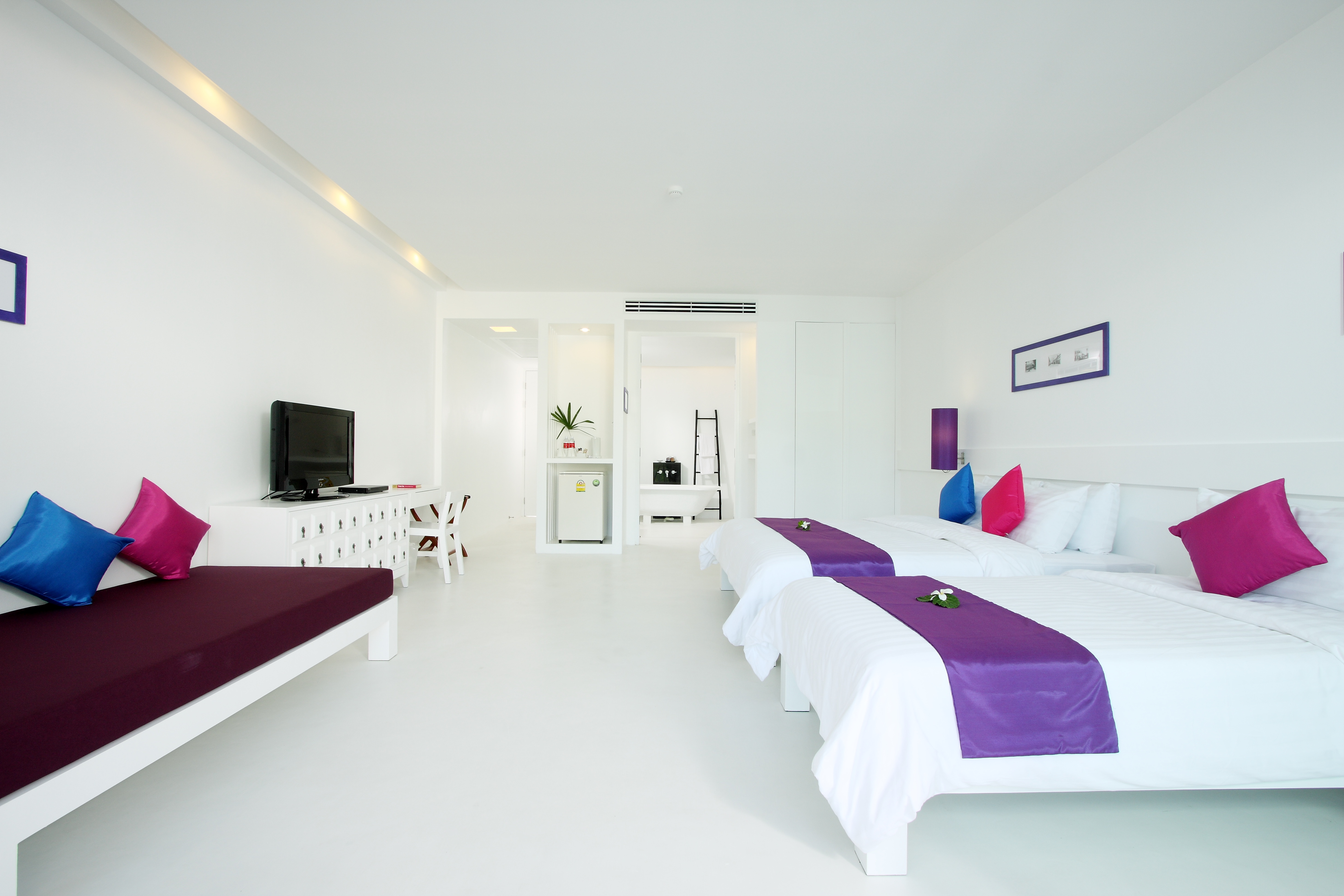 Single Deluxe Pool View