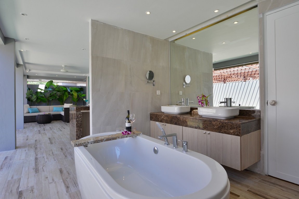 Suite with Private Pool