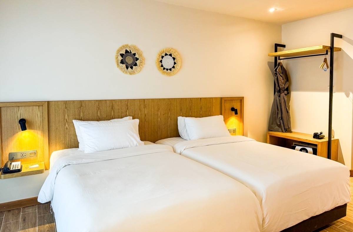 Double or Twin Standard