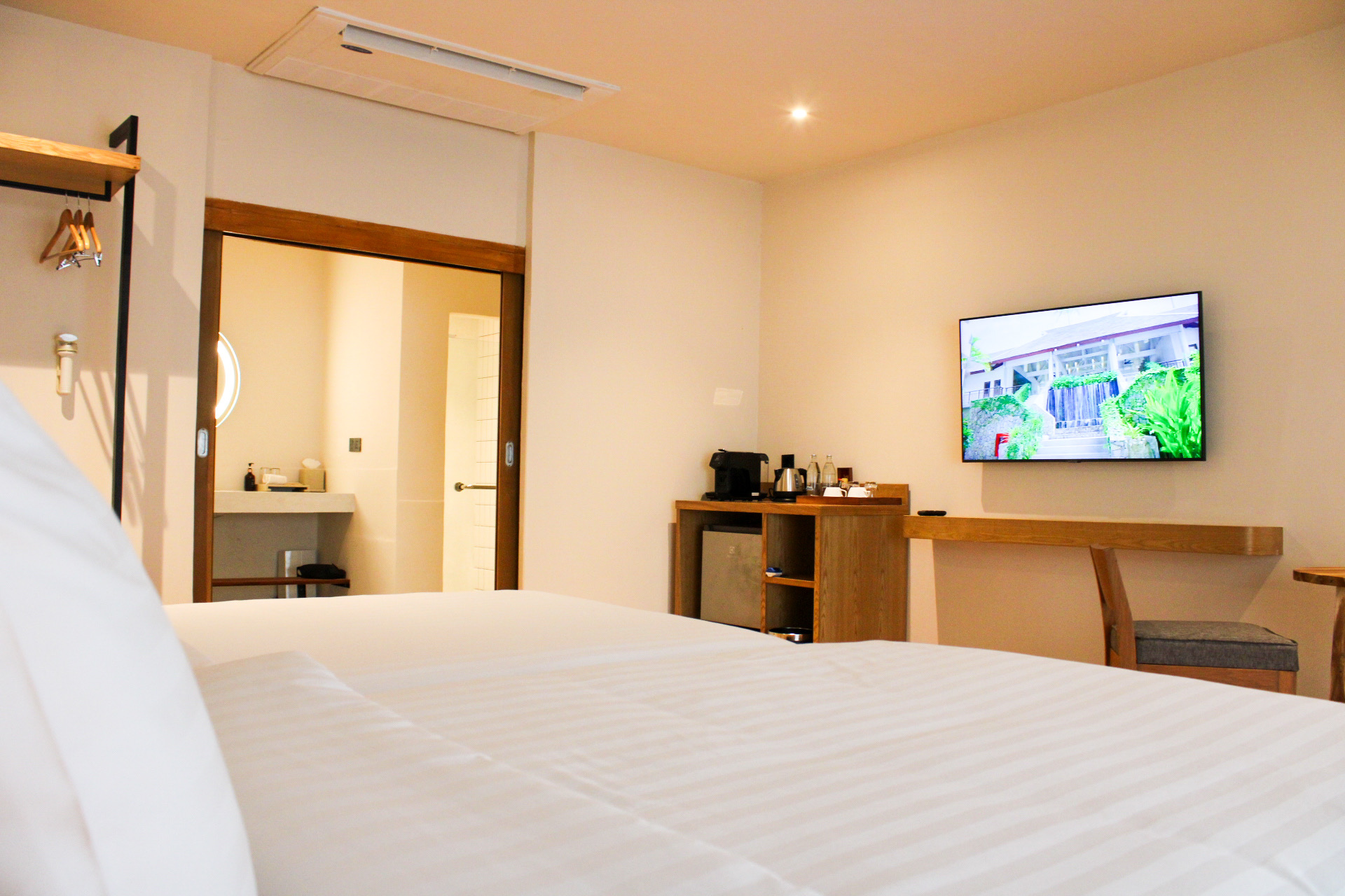 Double or Twin Standard