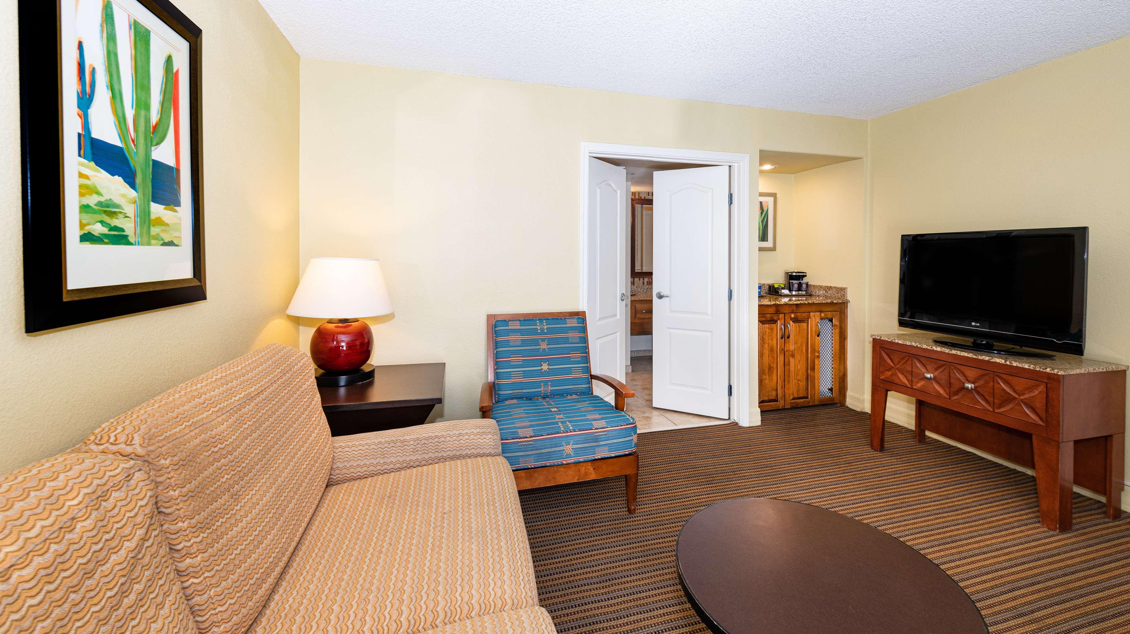 Suite King Bed One Bedroom 