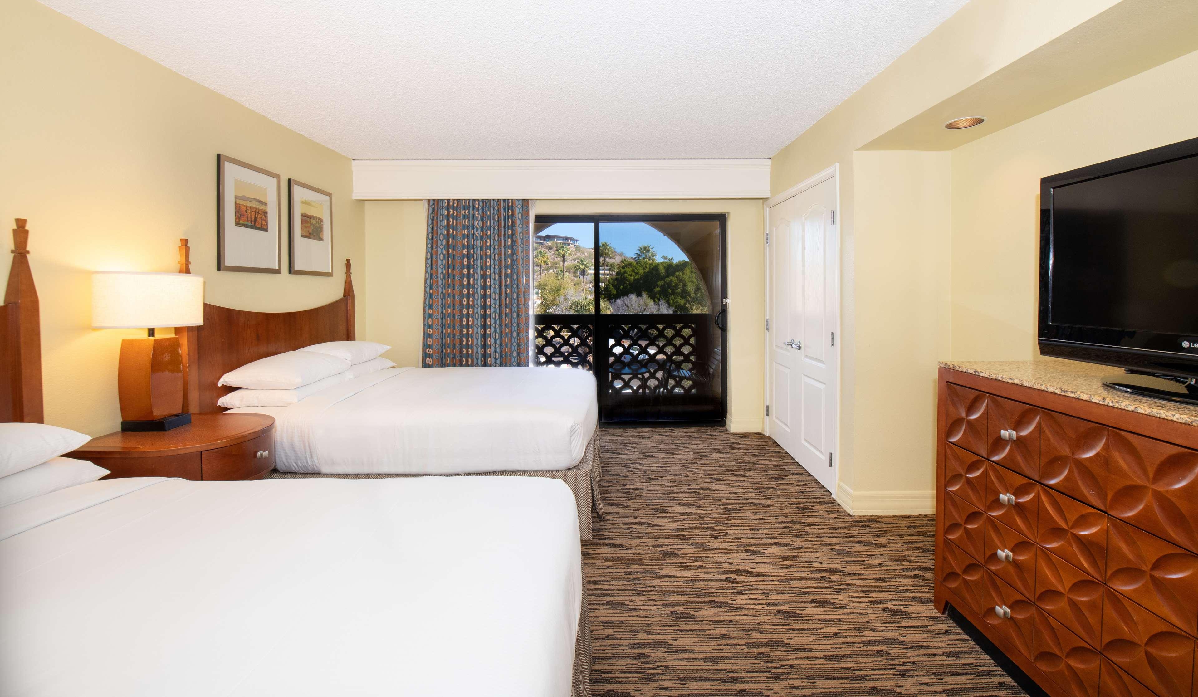 Suite Two Queen Beds One Bedroom