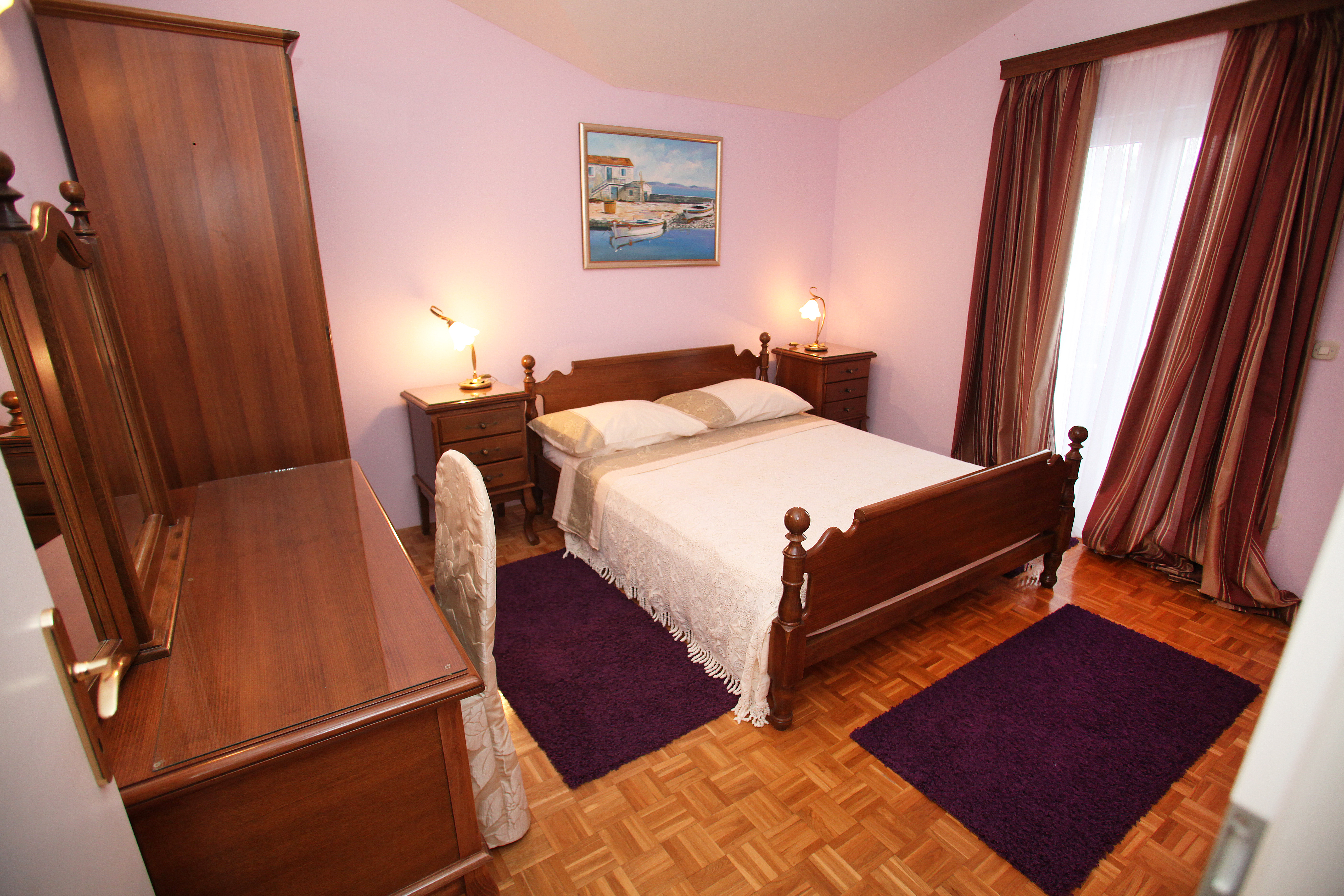 Apartment Capacity 5 Two Bedrooms