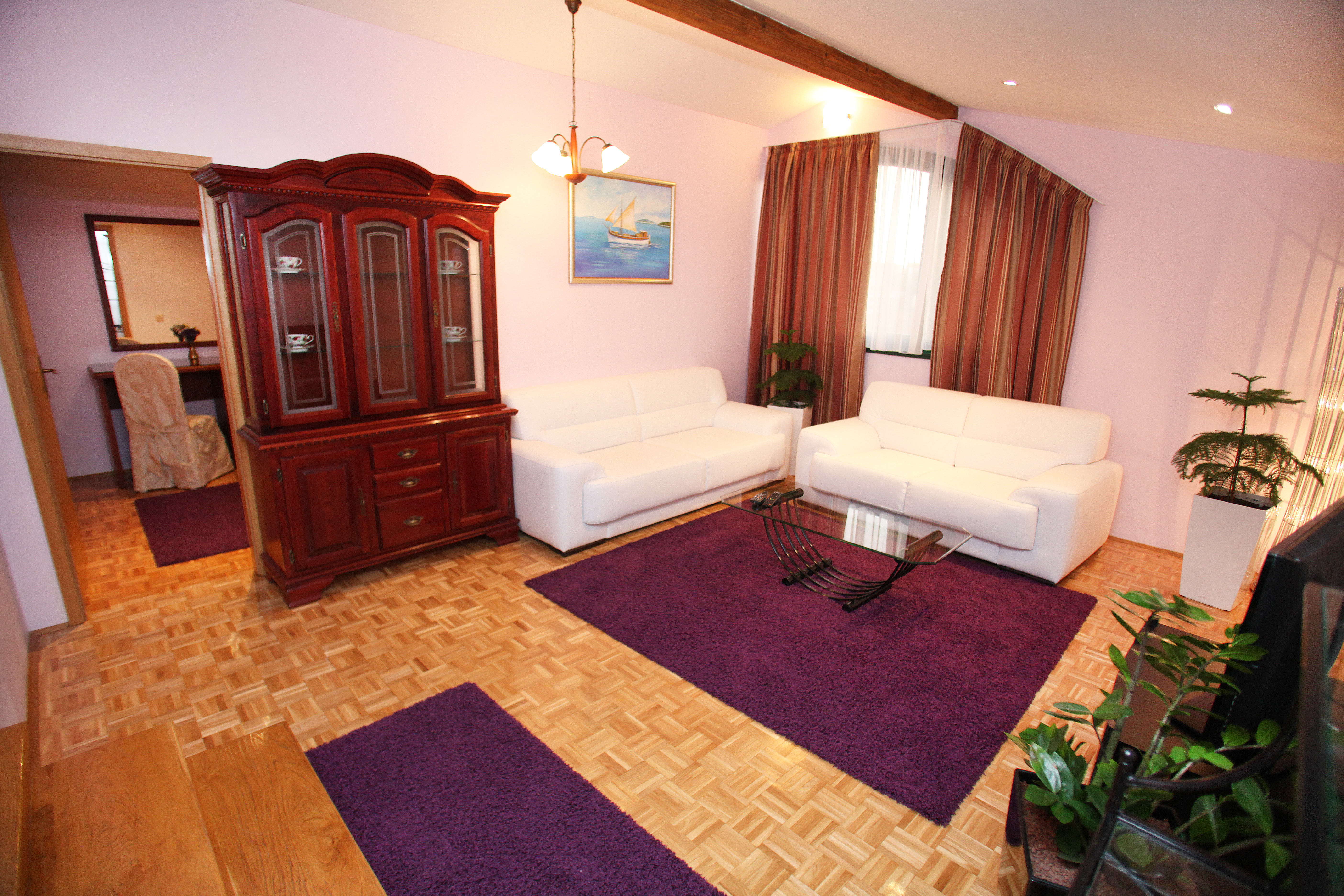 Apartment Capacity 5 Two Bedrooms